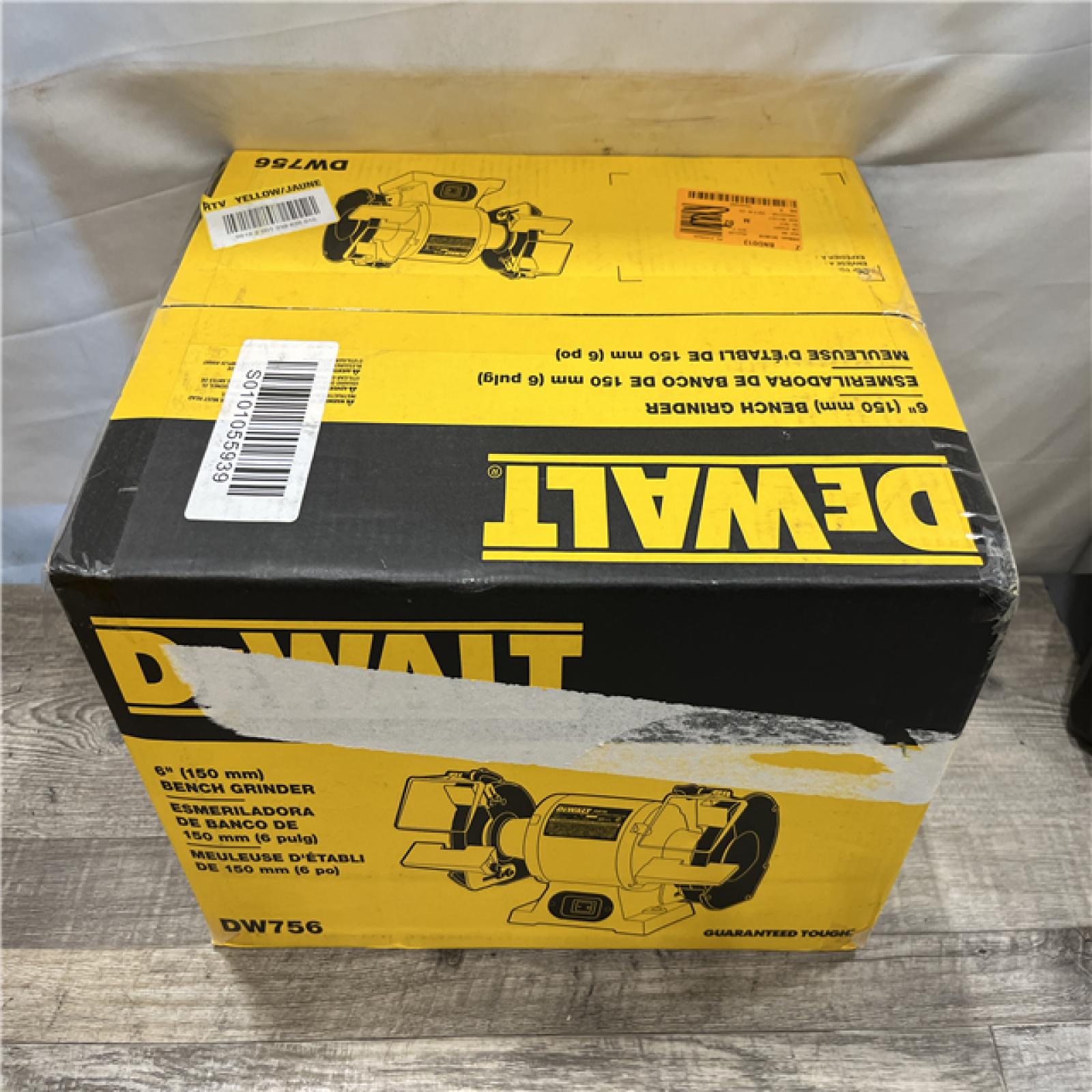 NEW - DEWALT 6 in. (150 mm) Bench Grinder