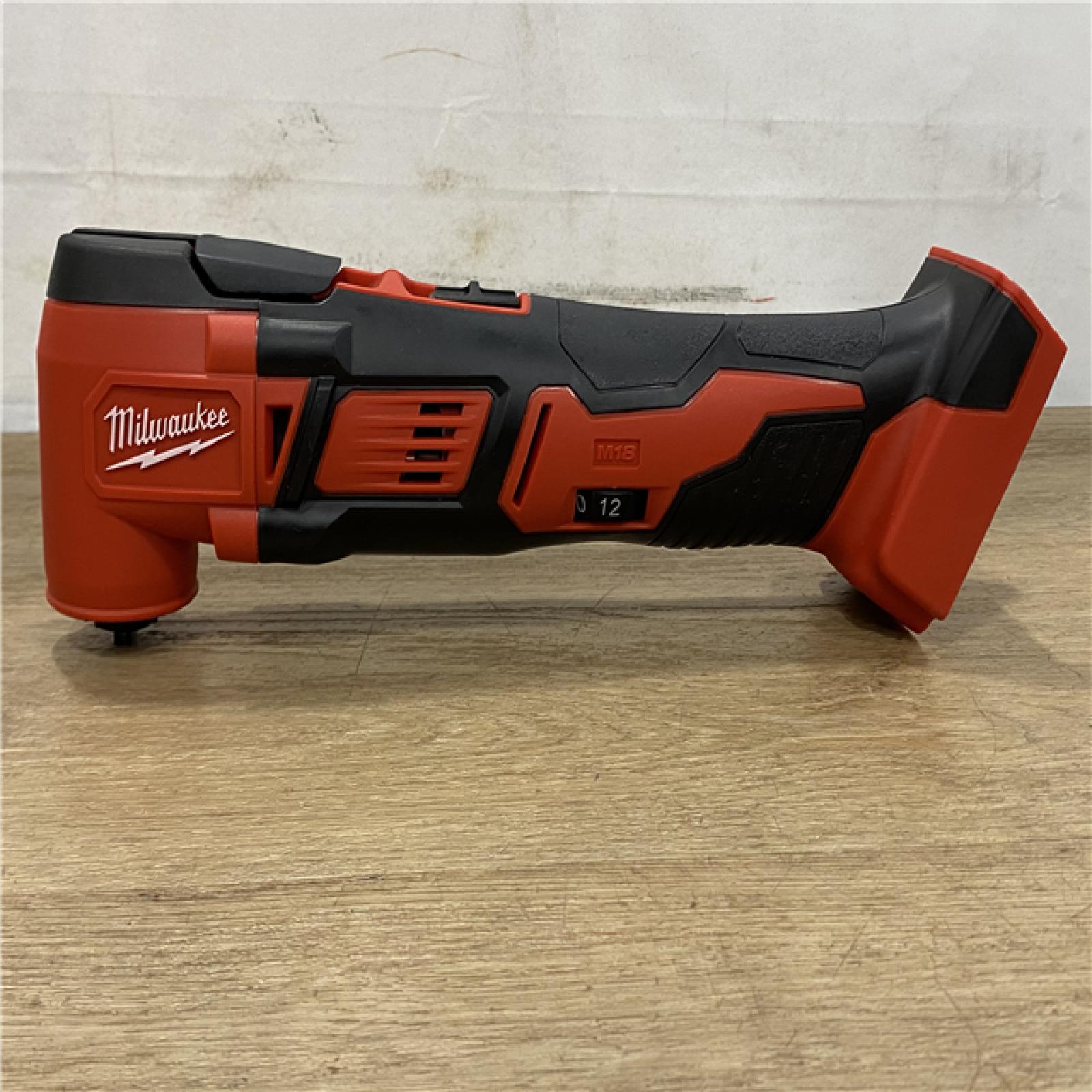 AS-IS Milwaukee 18V Lithium-Ion Cordless Oscillating Multi-Tool (Tool-Only)