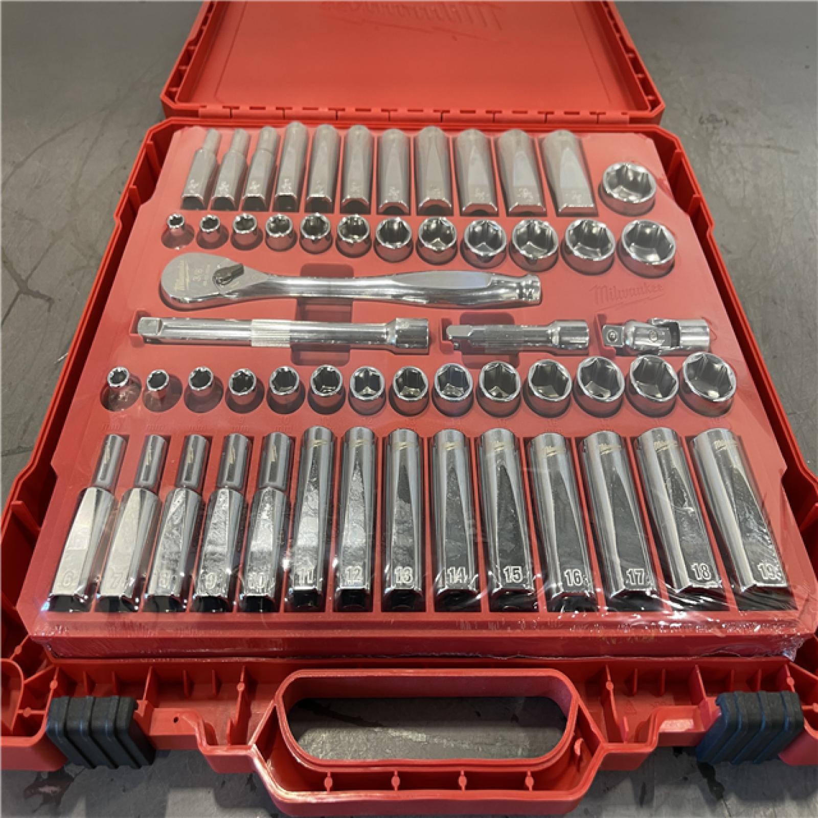 AS-IS - Milwaukee 3/8 in. Drive SAE/Metric Ratchet and Socket Mechanics Tool Set (56-Piece)