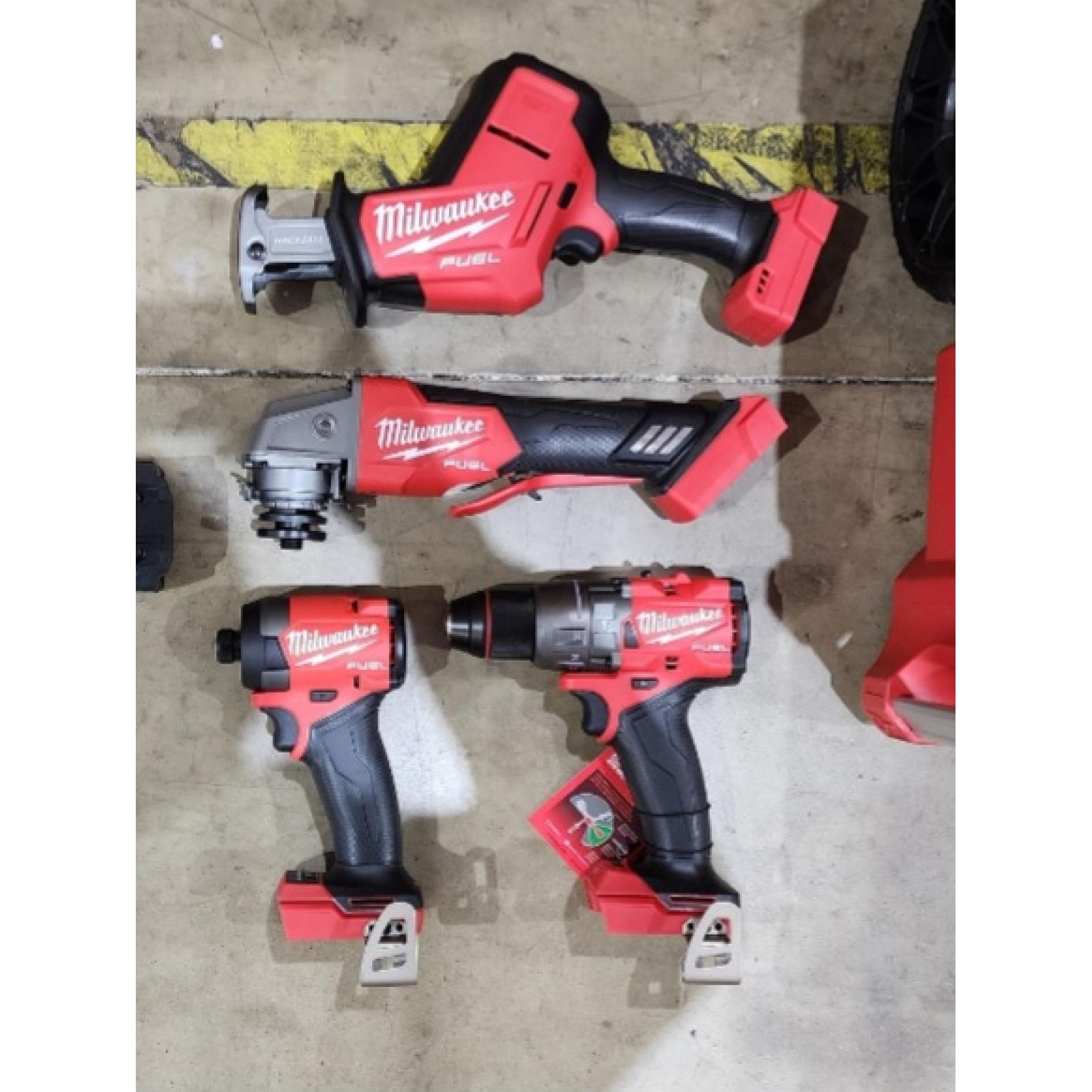 HOUSTON LOCATION - AS-IS (APPEARS LIKE NEW) Milwaukee Electric - M18 4-Tool Combo KIT