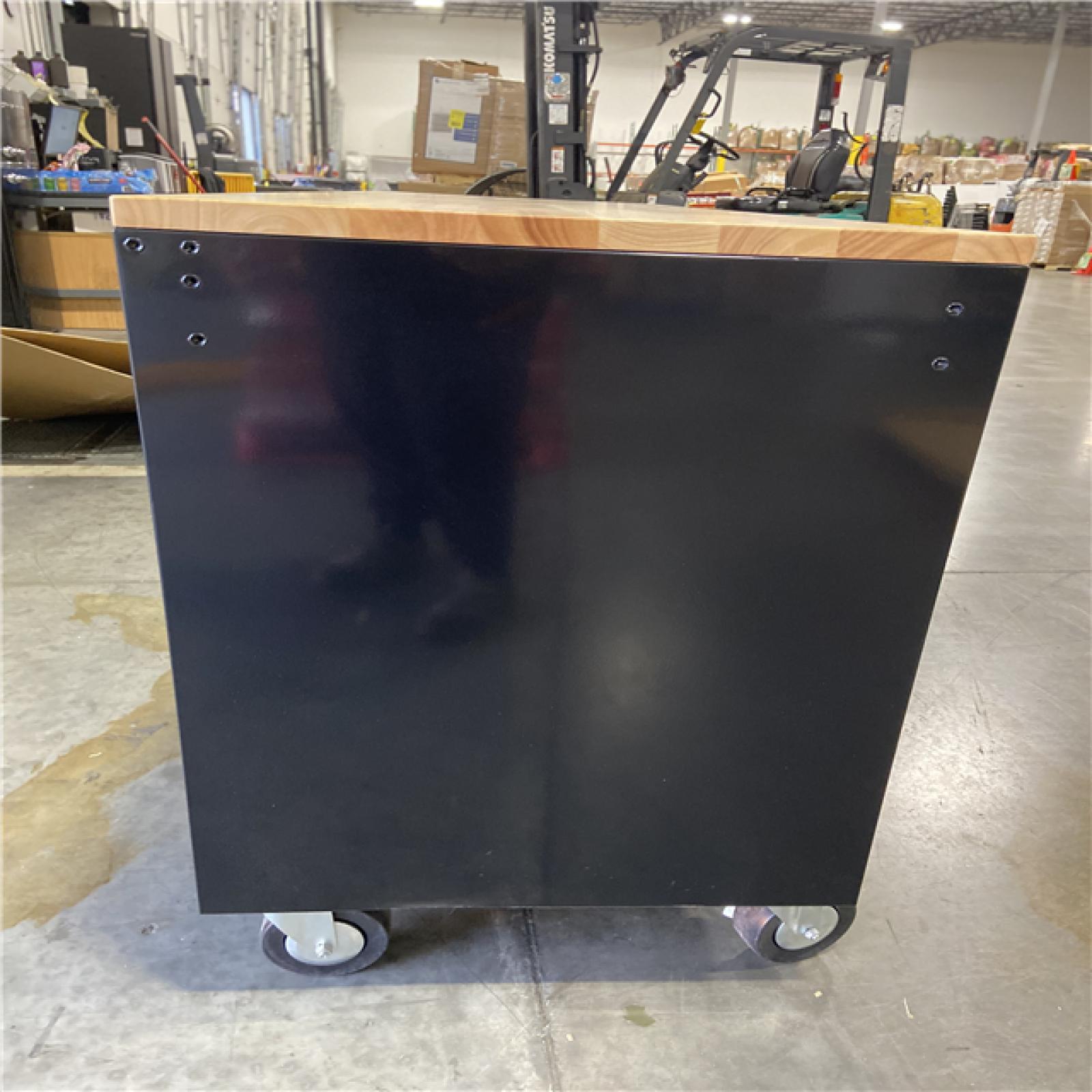 DALLAS LOCATION - Husky Tool Storage 72 in. W Standard Duty Gloss Black Mobile Workbench Tool Chest