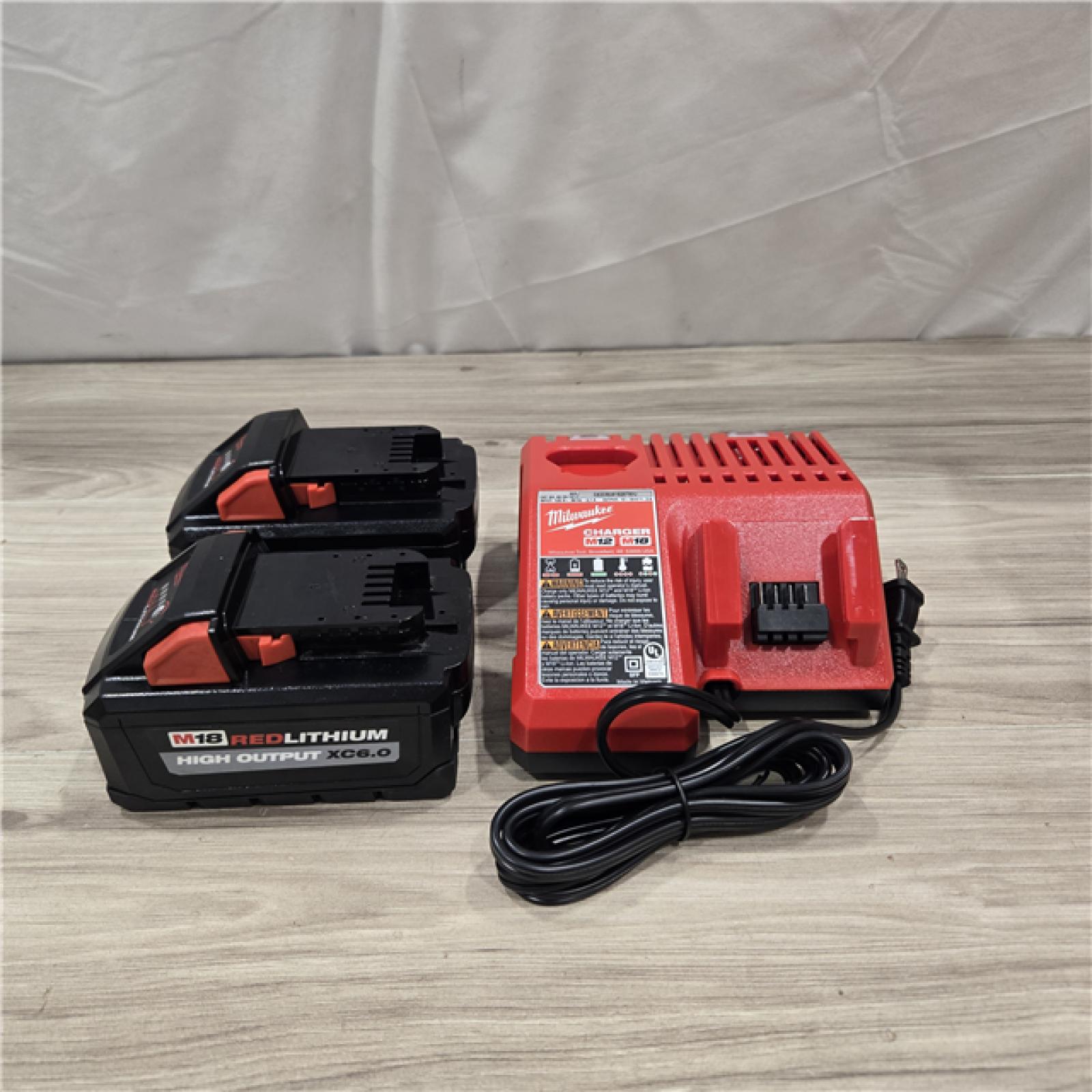 AS-IS Milwaukee 18V Lithium-Ion High Output Starter Kit