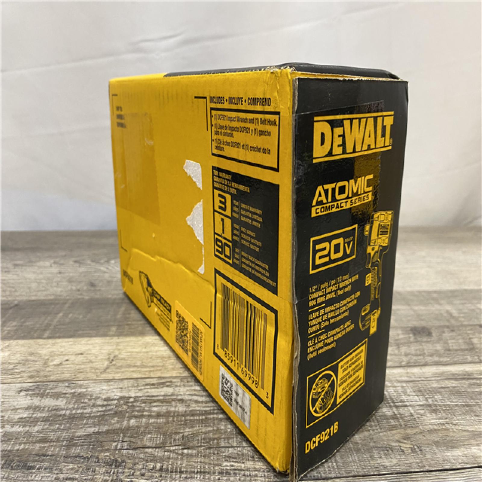 NEW - DEWALT ATOMIC 20V MAX Cordless Brushless 1/2 in. Variable Speed Impact Wrench (Tool Only)
