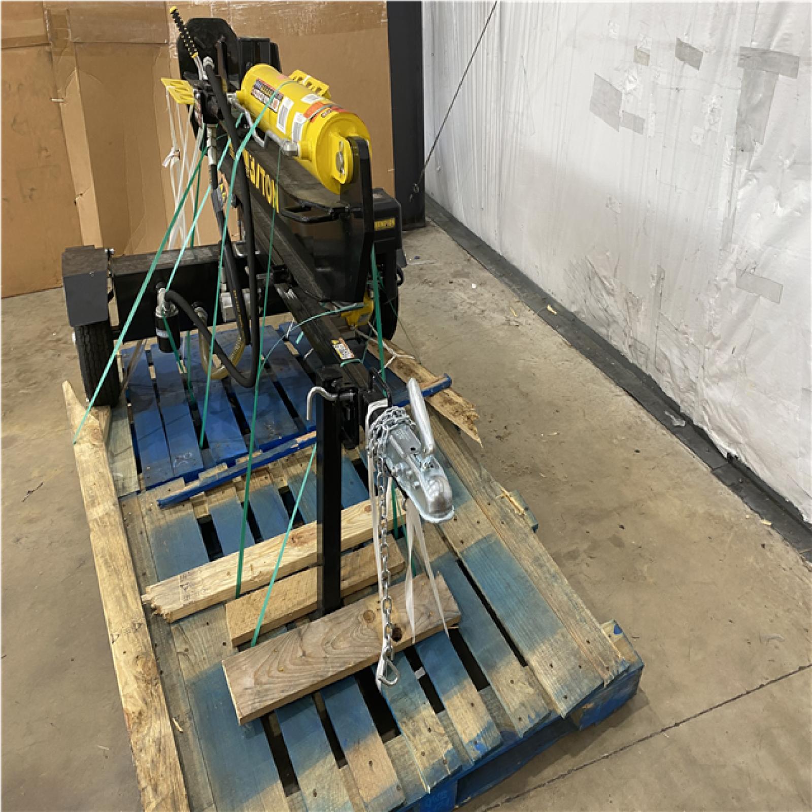 Houston Location - AS-IS Outdoor Power Equipment CHAMPION 37 TON LOG SPLITTER