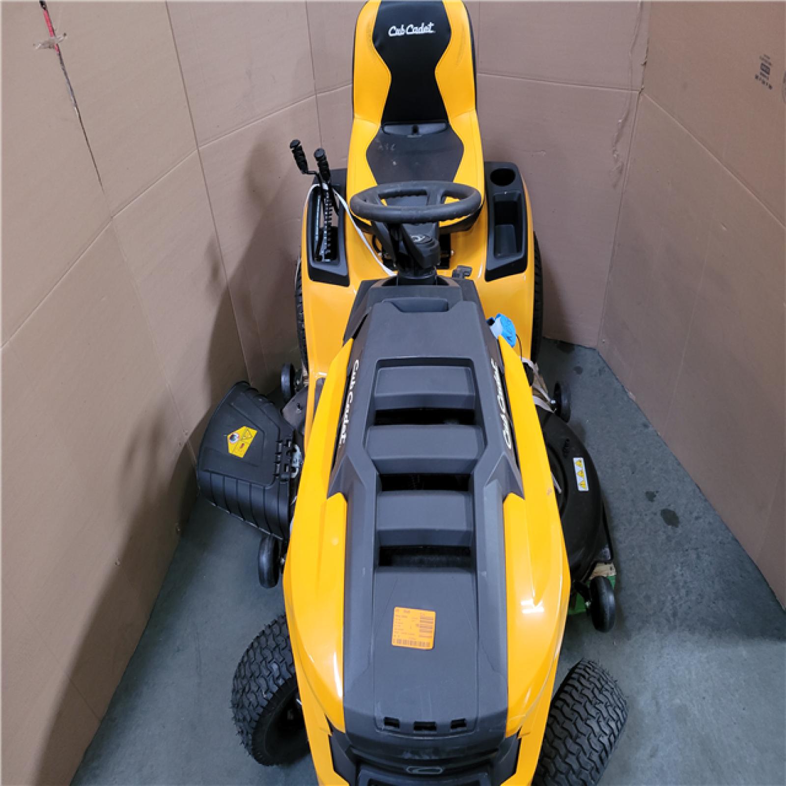 CALIFORNIA AS-IS CUB CADET LT46 RIDING MOWER