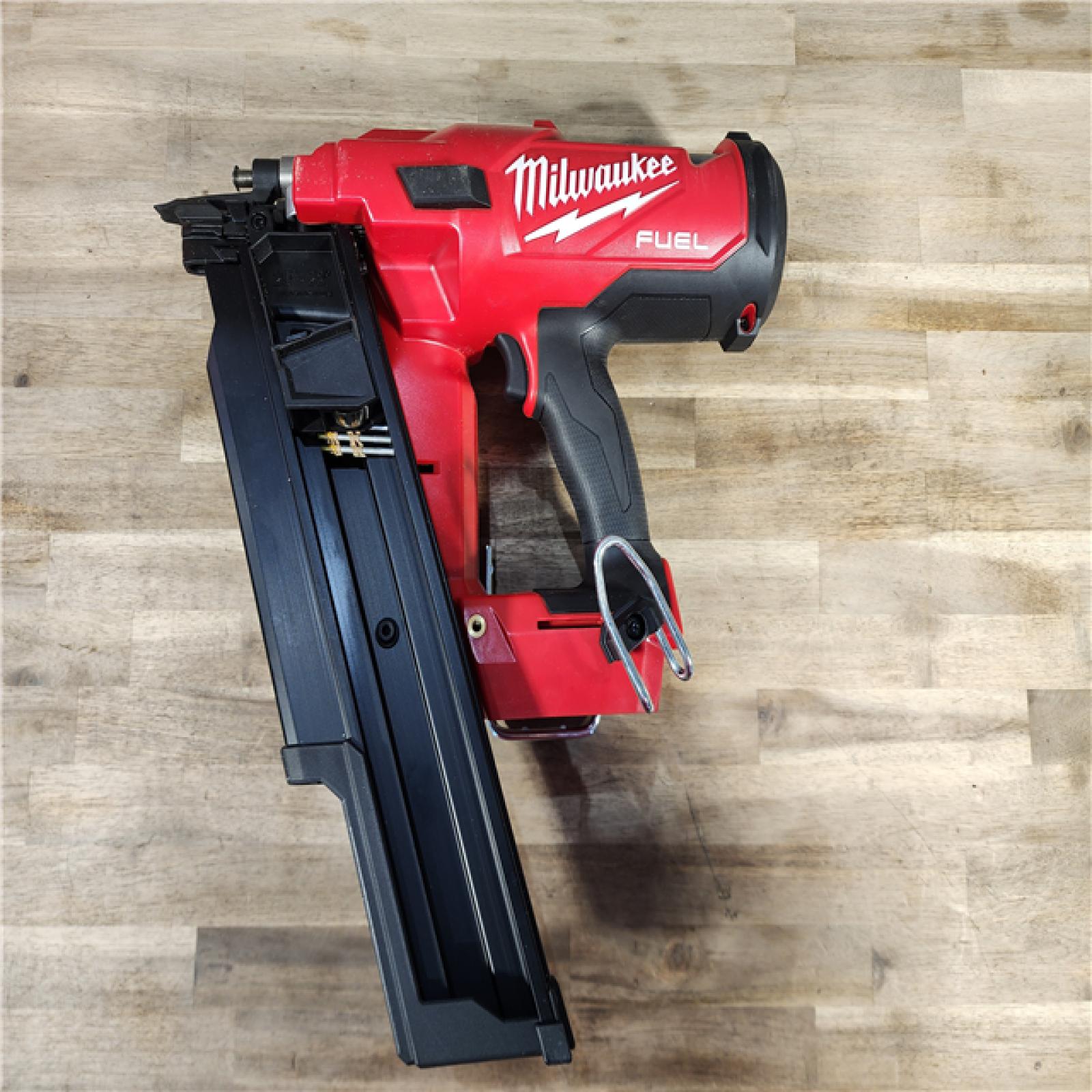 HOUSTON LOCATION - AS-IS Milwaukee 2744-20 M18 FUEL 3-1/2 in. 18-Volt 21-Degree Lithium-Ion Brushless Cordless Framing Nailer (Tool-Only)