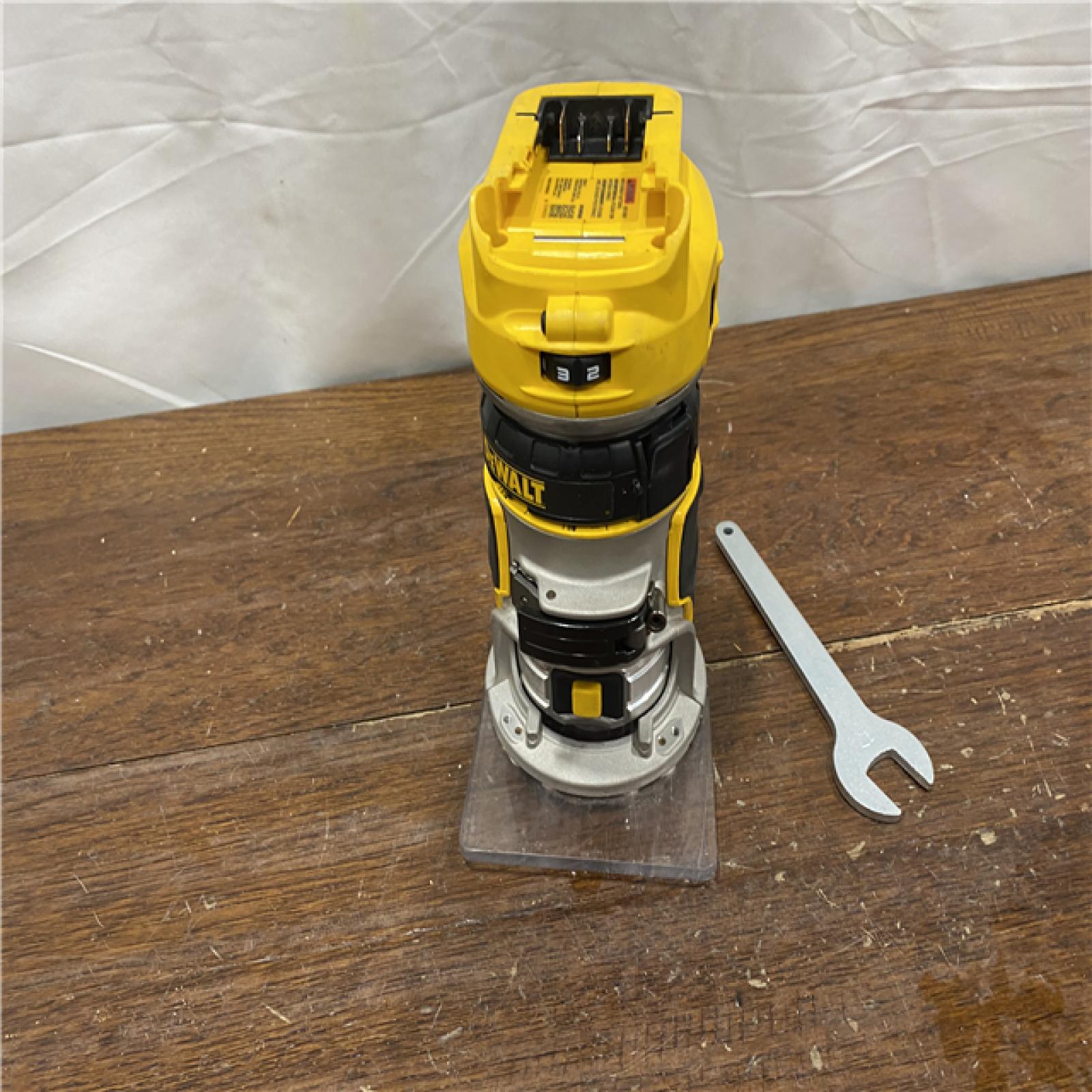 AS-IS Dewalt 20V MAX XR Brushless Cordless Compact Router (Tool Only)