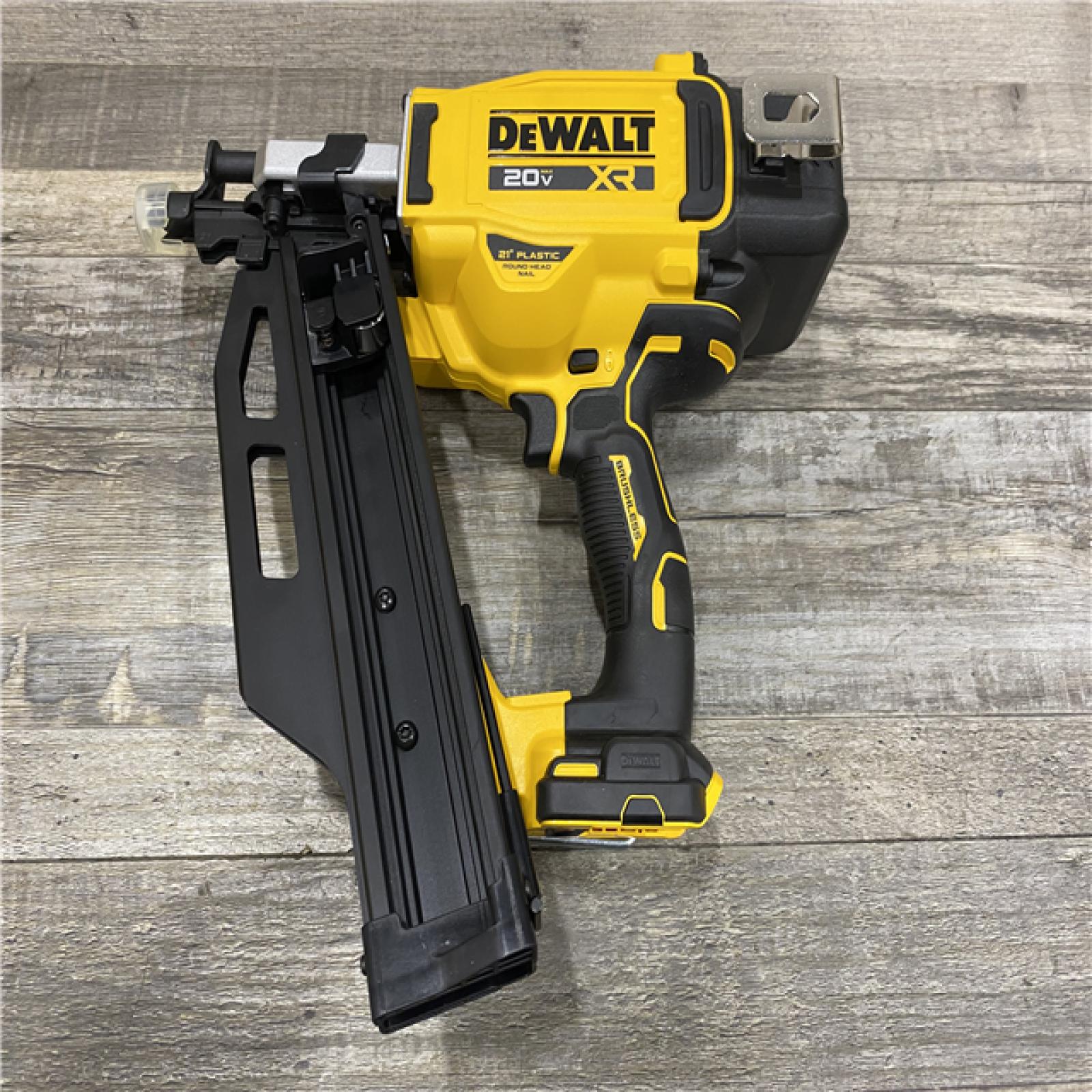 AS-IS DEWALT 20-Volt 21° Cordless Framing Nailer (Tool-Only)