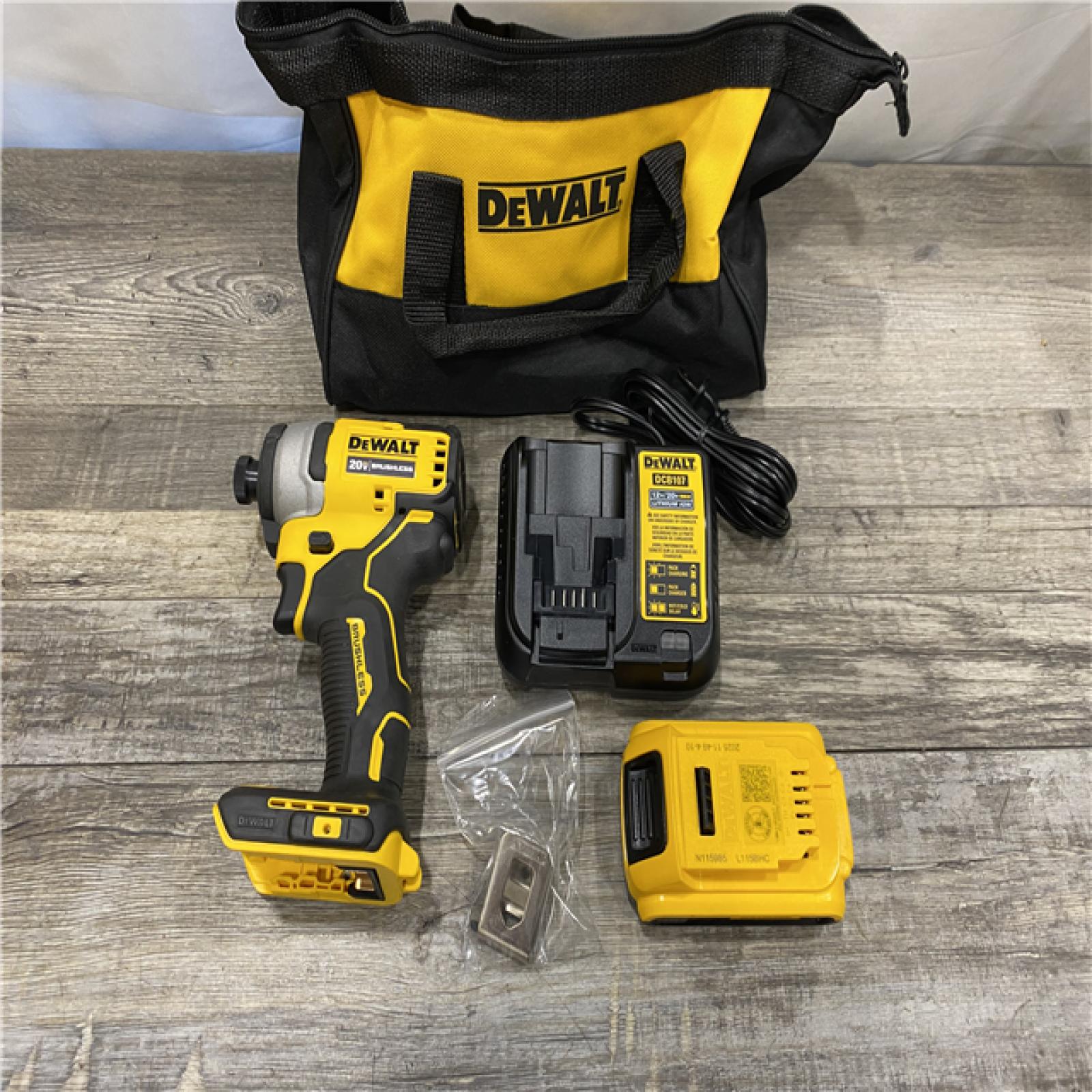 AS-IS DEWALT Atomic 20V Max Lithium-Ion Brushless Cordless Compact 1/4 in. Impact Driver Kit