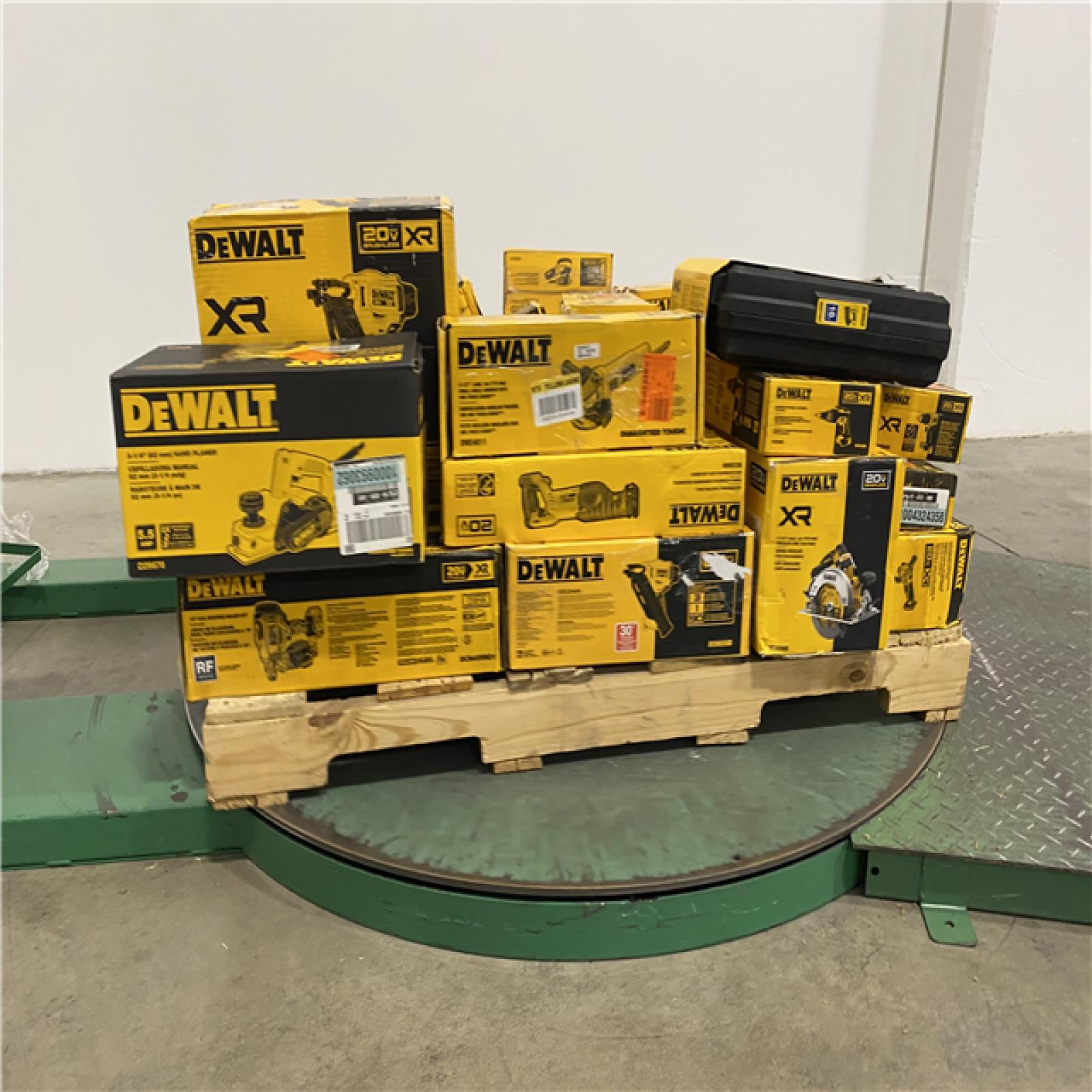 Dallas Location - As-Is Tool Pallet