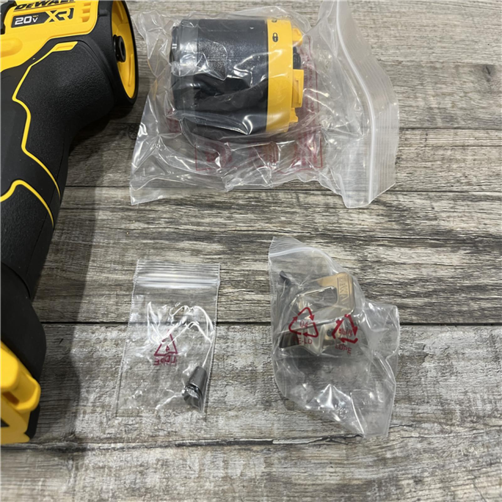 AS-IS DEWALT 20-Volt MAX Cordless 3/16 in. Rivet Tool (Tool-Only)
