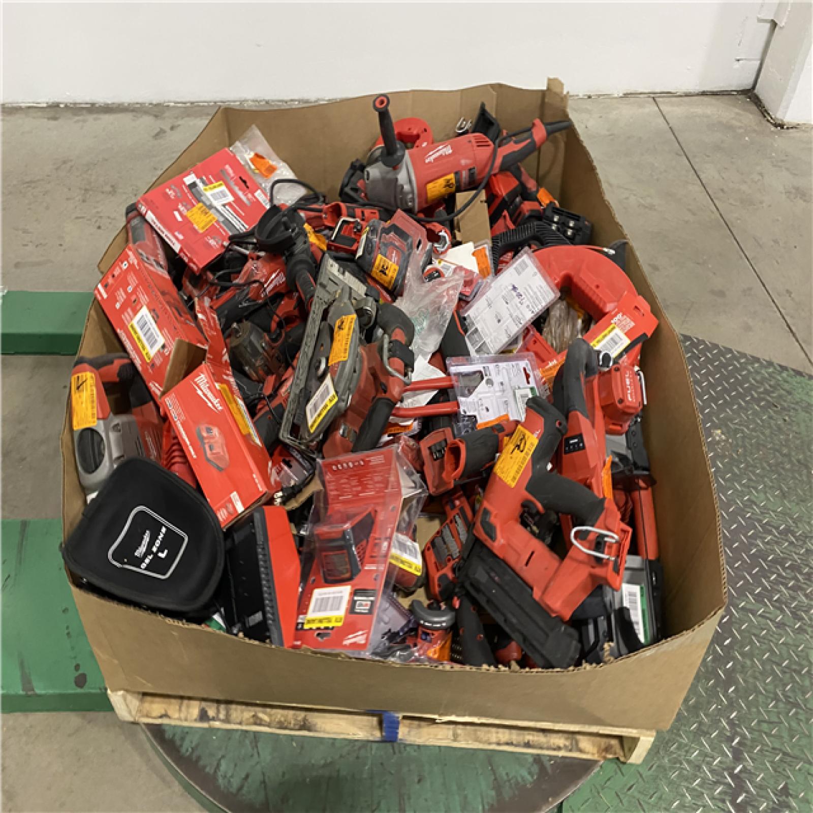 Dallas Location - As-Is MILWAUKEE Tool Pallet