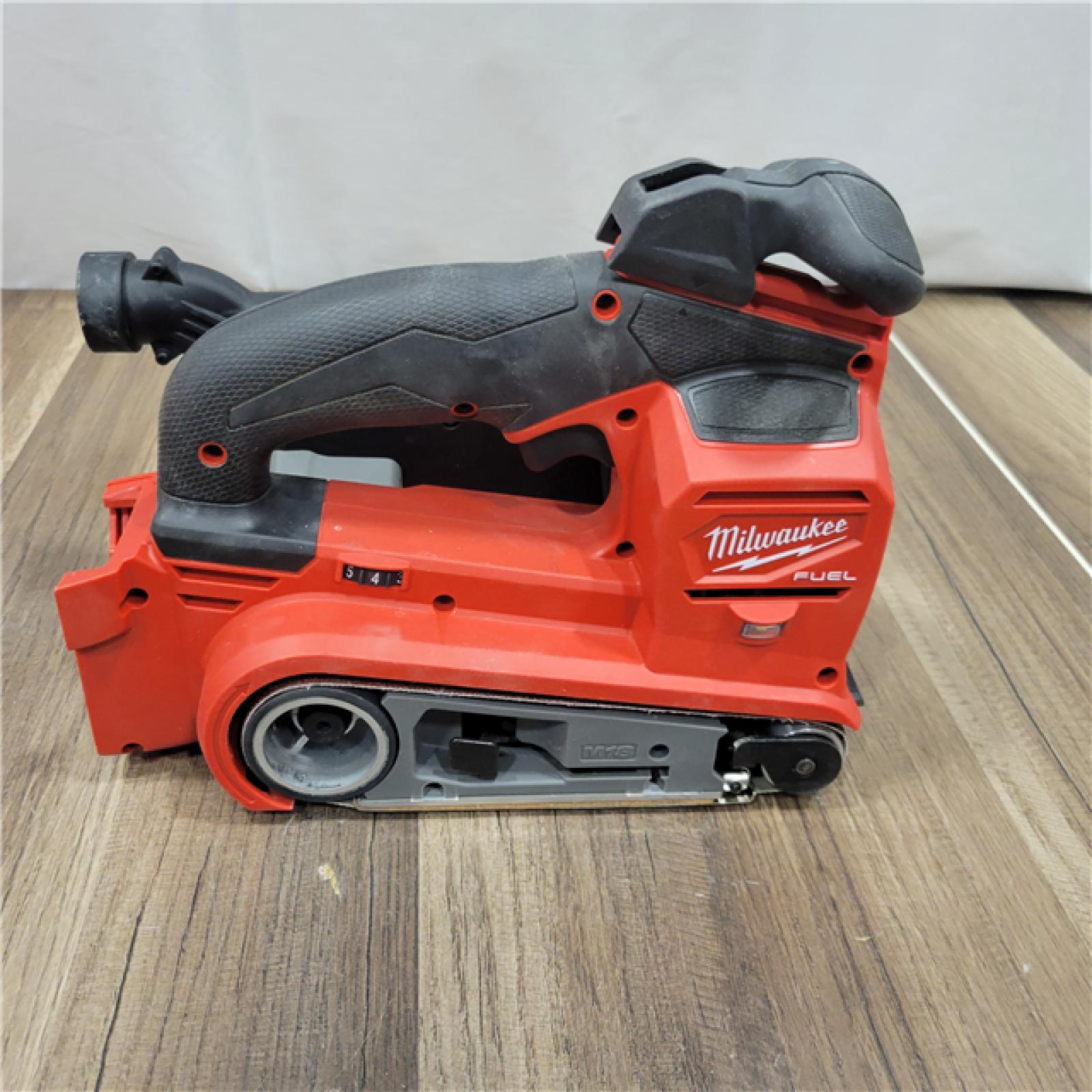 AS-IS Milwaukee M18 Fuel 8 Amps 18 V 3 in. W X 18 in. L Cordless Belt Sander Tool Only
