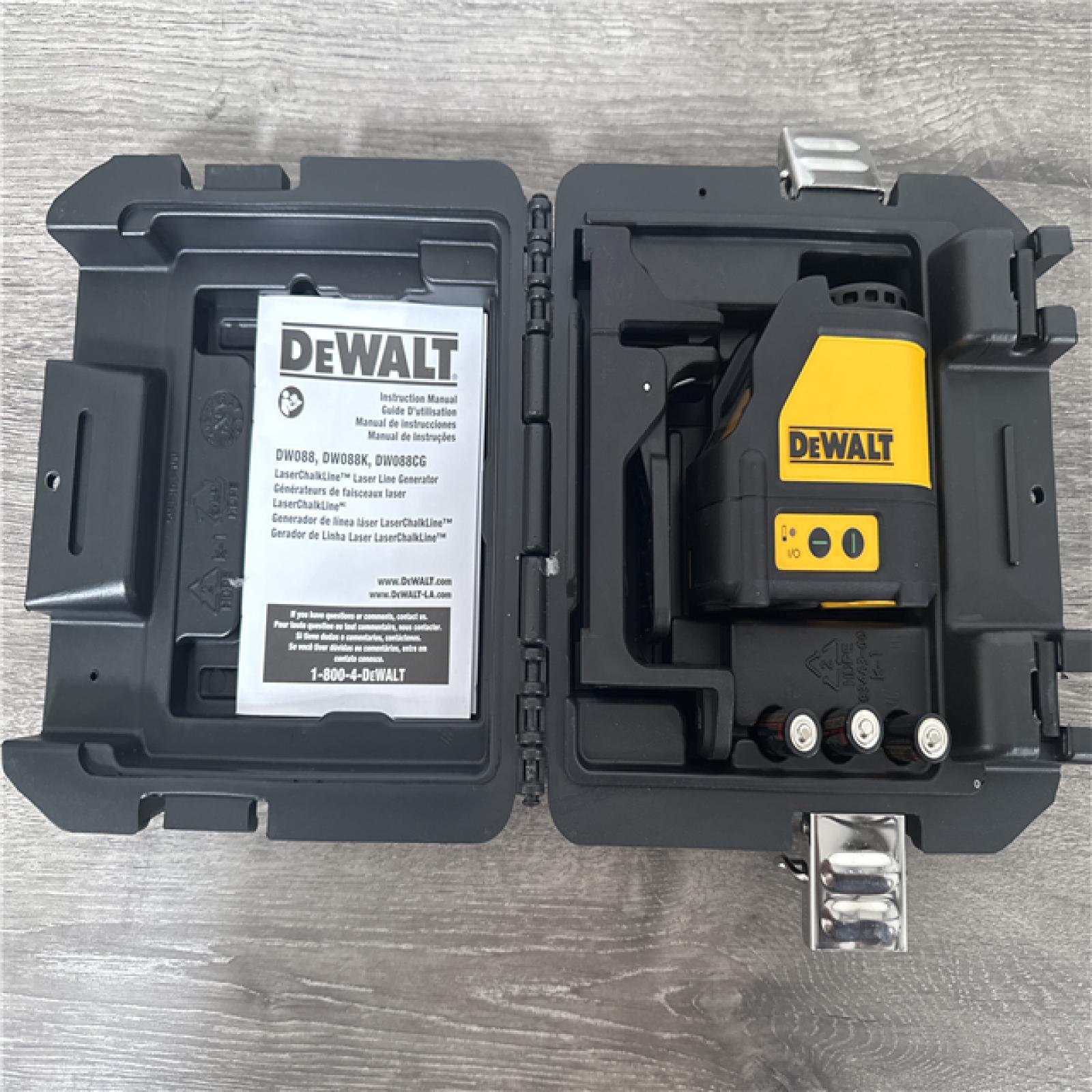 CALIFORNIA LIKE NEW DEWALT LASER CHALK LINE