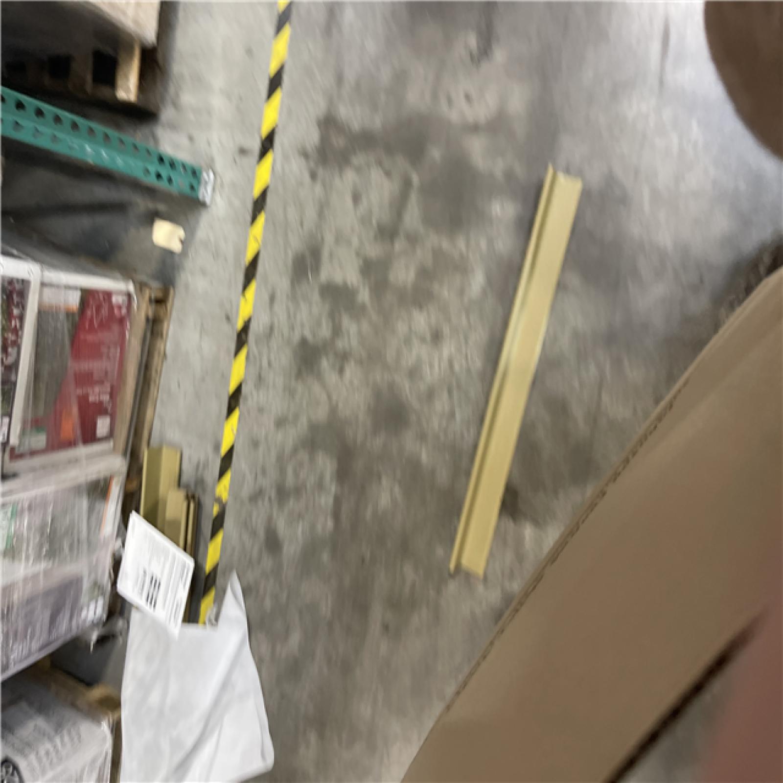 DALLAS LOCATION- Johnson Controls 2.5 Ton 15.2SEER 2 Stage Condenser