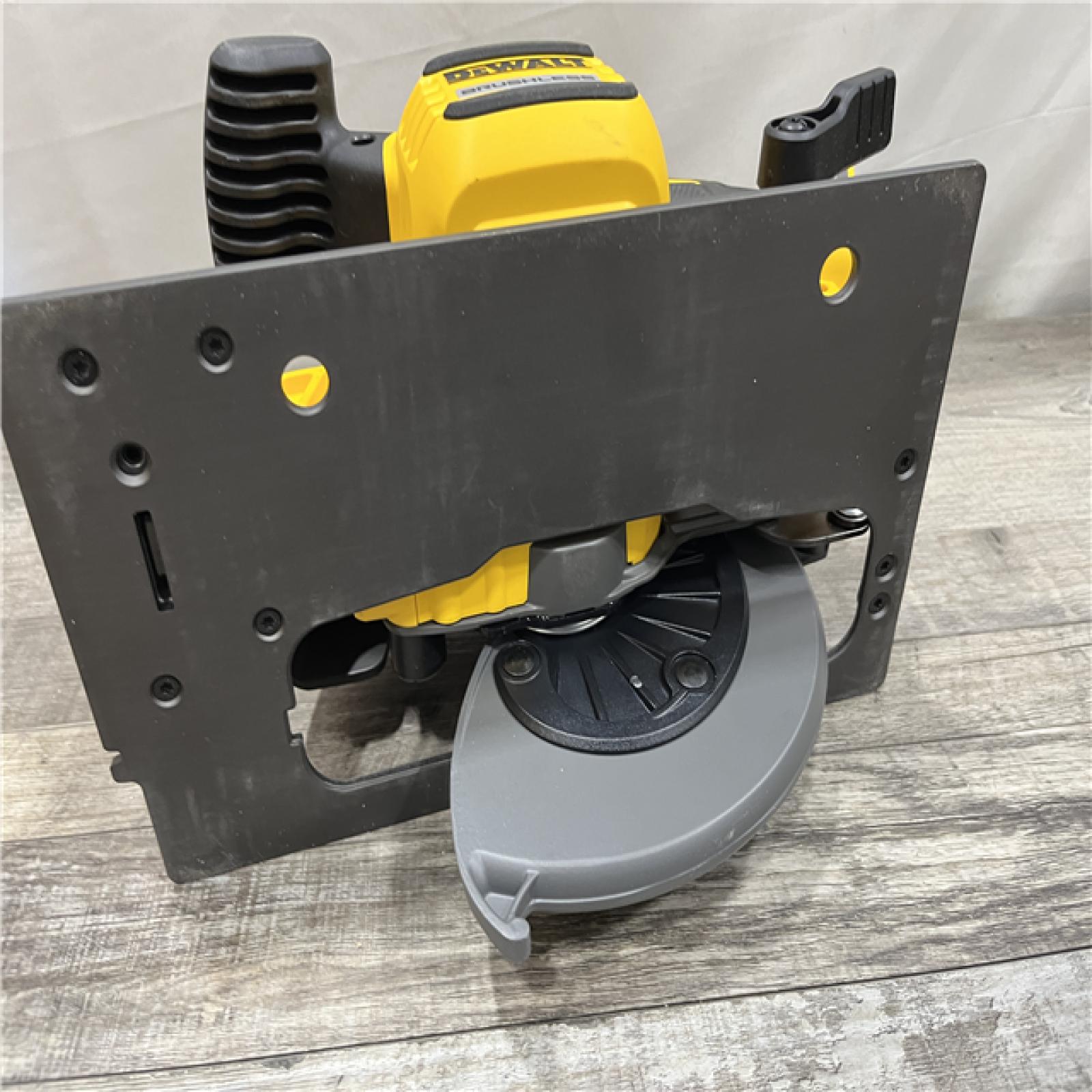AS-IS DEWALT FLEXVOLT 60V MAX Cordless Brushless 7-1/4 in. Circular Saw with Brake (Tool Only)