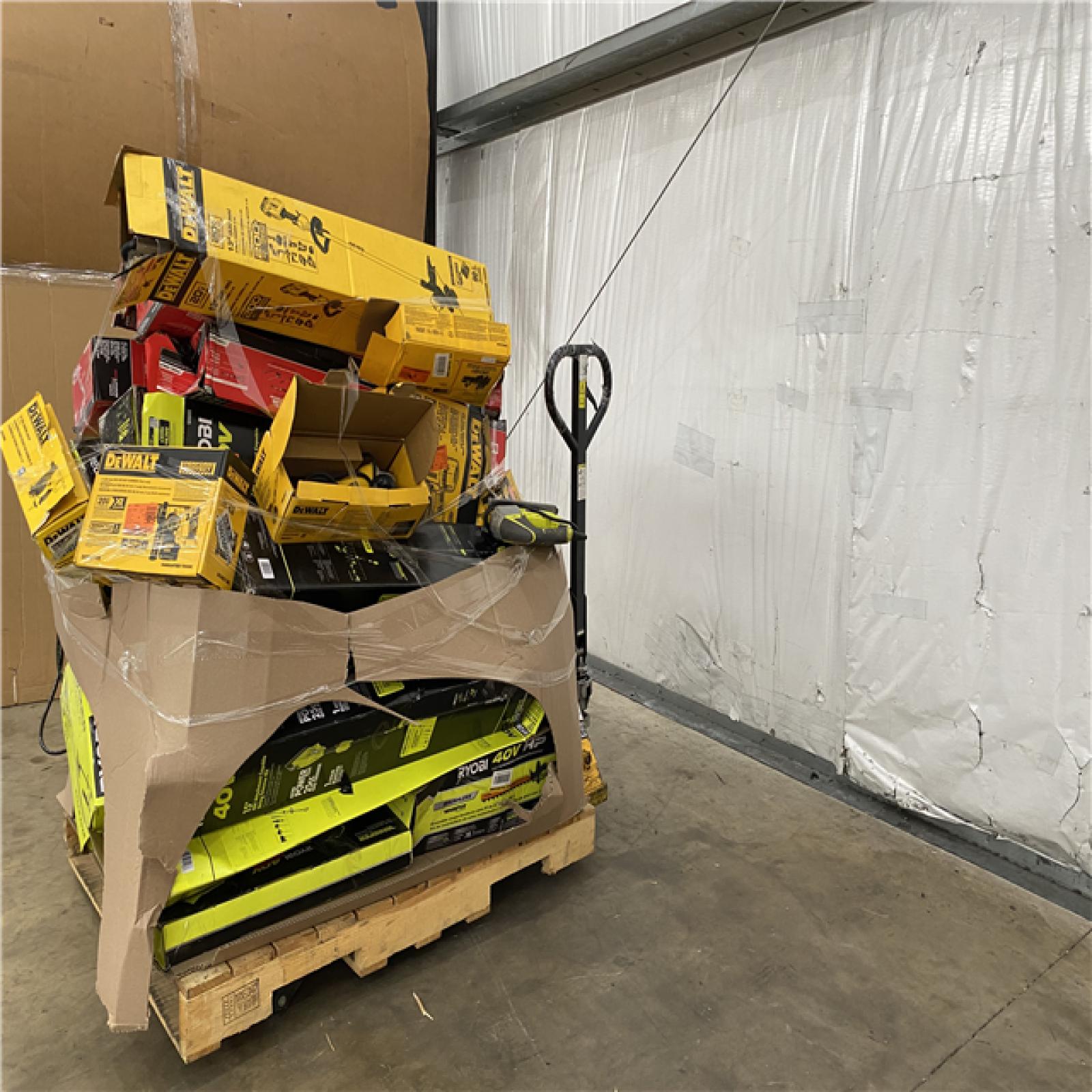 Houston Location AS IS - Tool Pallet
