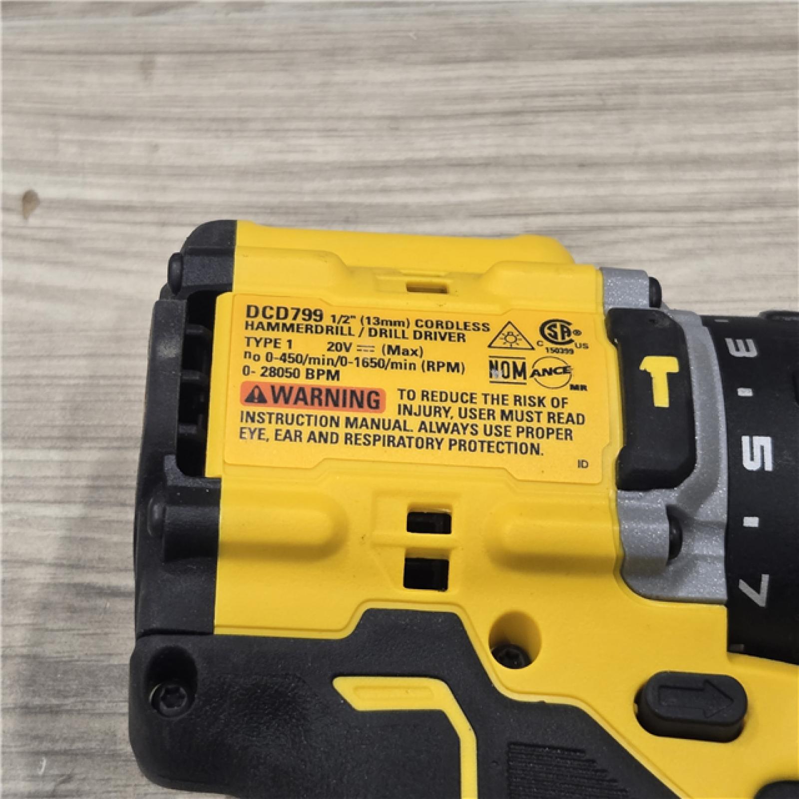 AS-IS DEWALT ATOMIC 20V Cordless 1/2 in. Compact Hammer Drill Kit