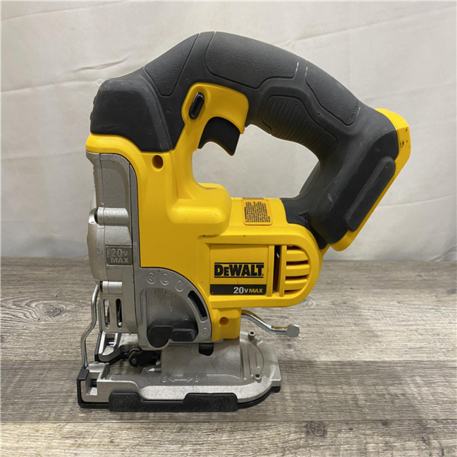AS-IS DEWALT 20V MAX Cordless Jig Saw (Tool Only)