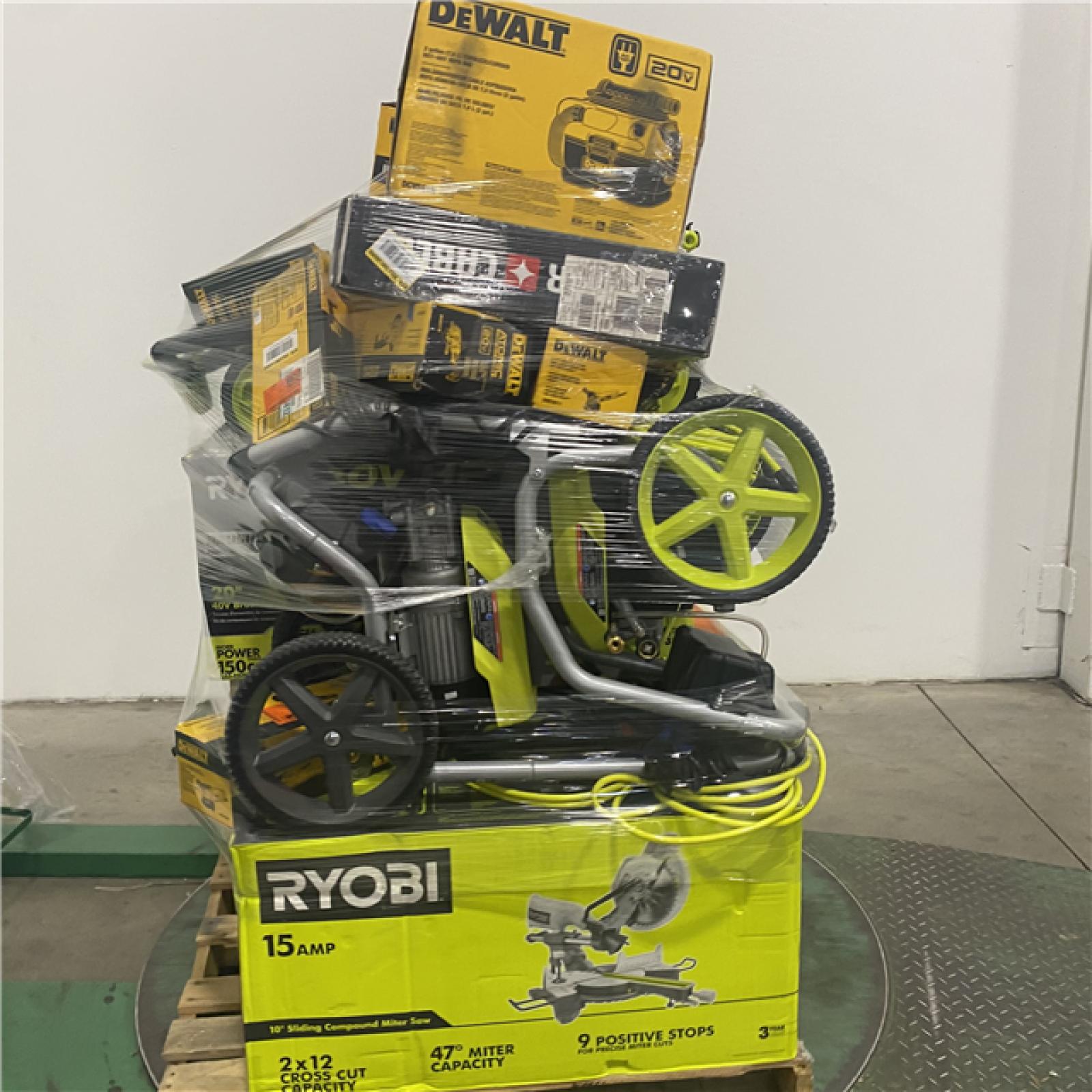 Dallas Location - As-Is Tool Pallet