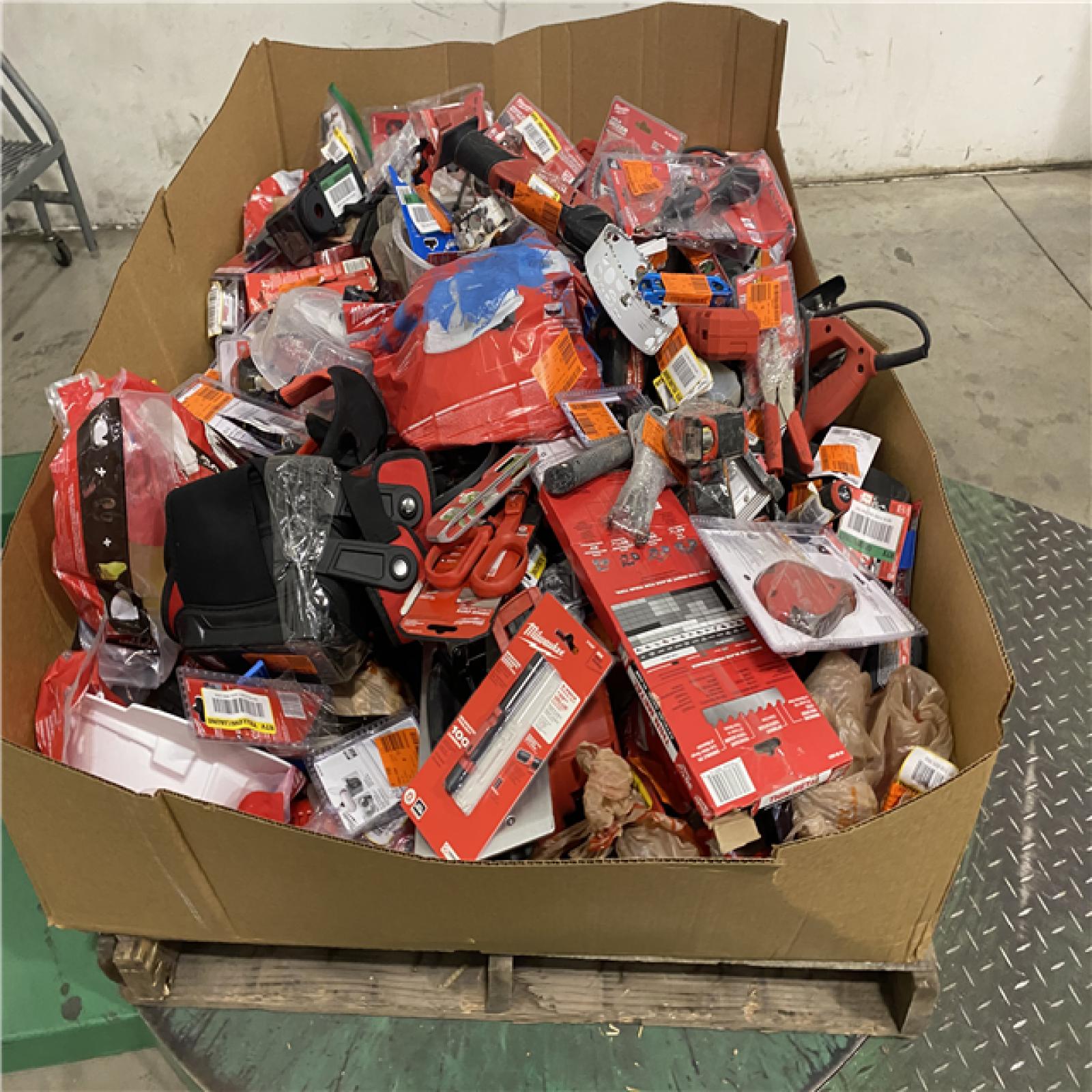 Dallas Location - As-Is MILWAUKEE Tool Pallet