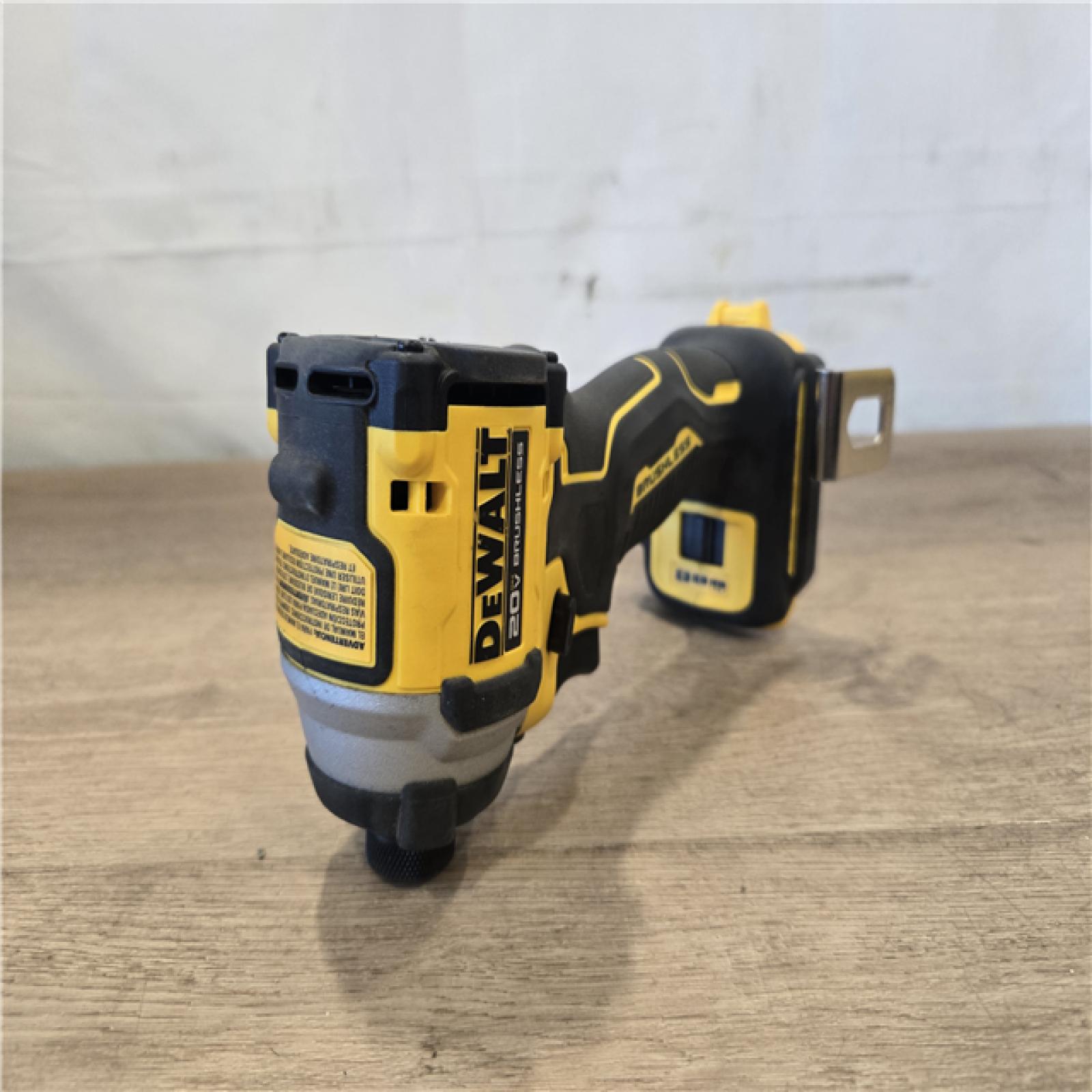 AS-IS DEWALT ATOMIC 20V MAX Cordless 1/4 in. Impact Driver Kit