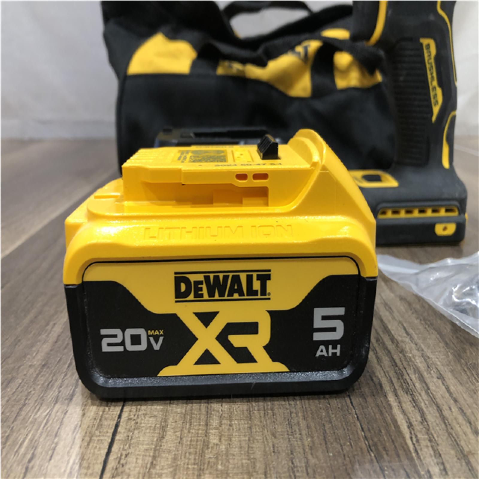 AS-IS DEWALT ATOMIC 20V MAX Lithium-Ion Cordless 1/4 in. Brushless Impact Driver Kit