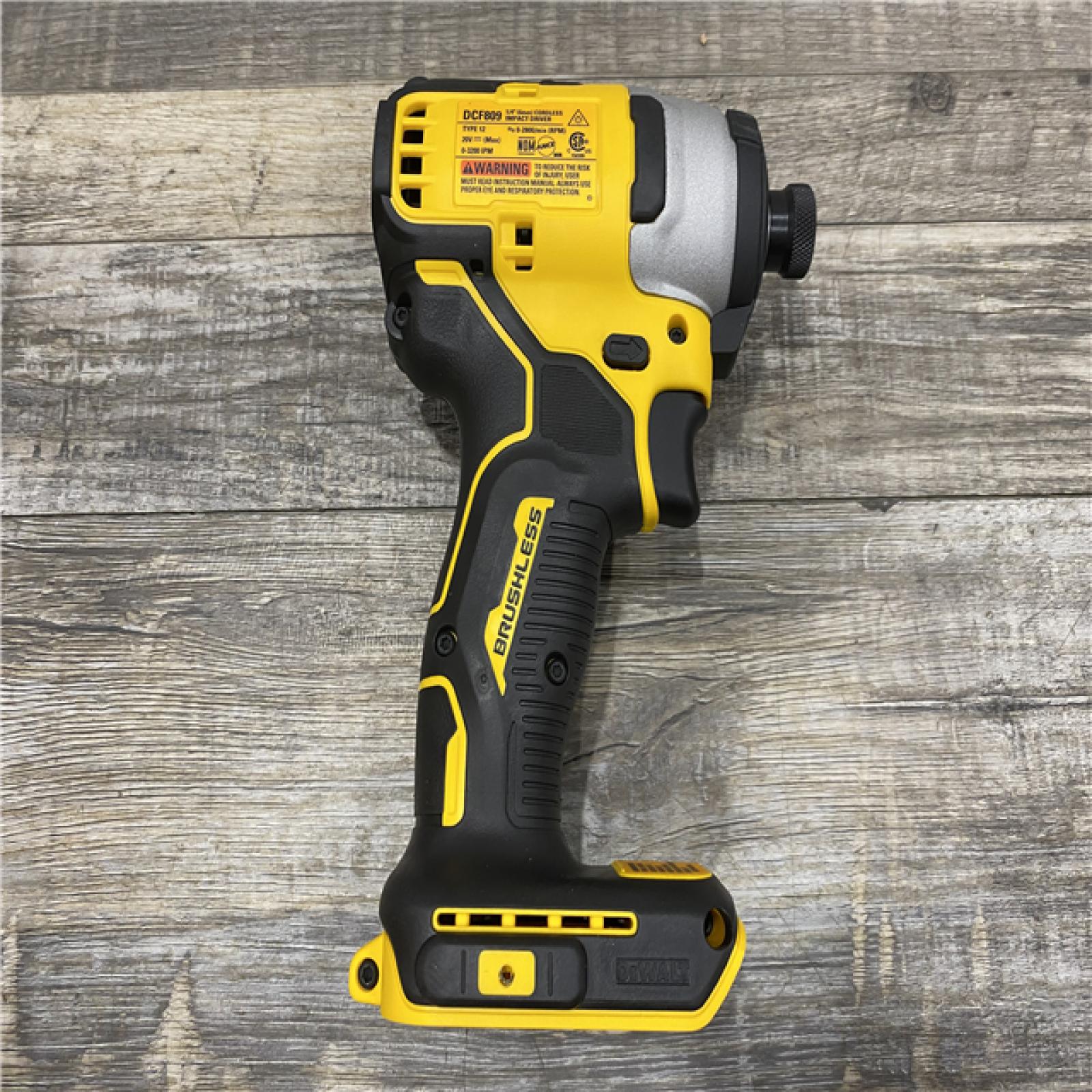 AS-IS DEWALT Atomic 20V Max Lithium-Ion Brushless Cordless Compact 1/4 in. Impact Driver Kit