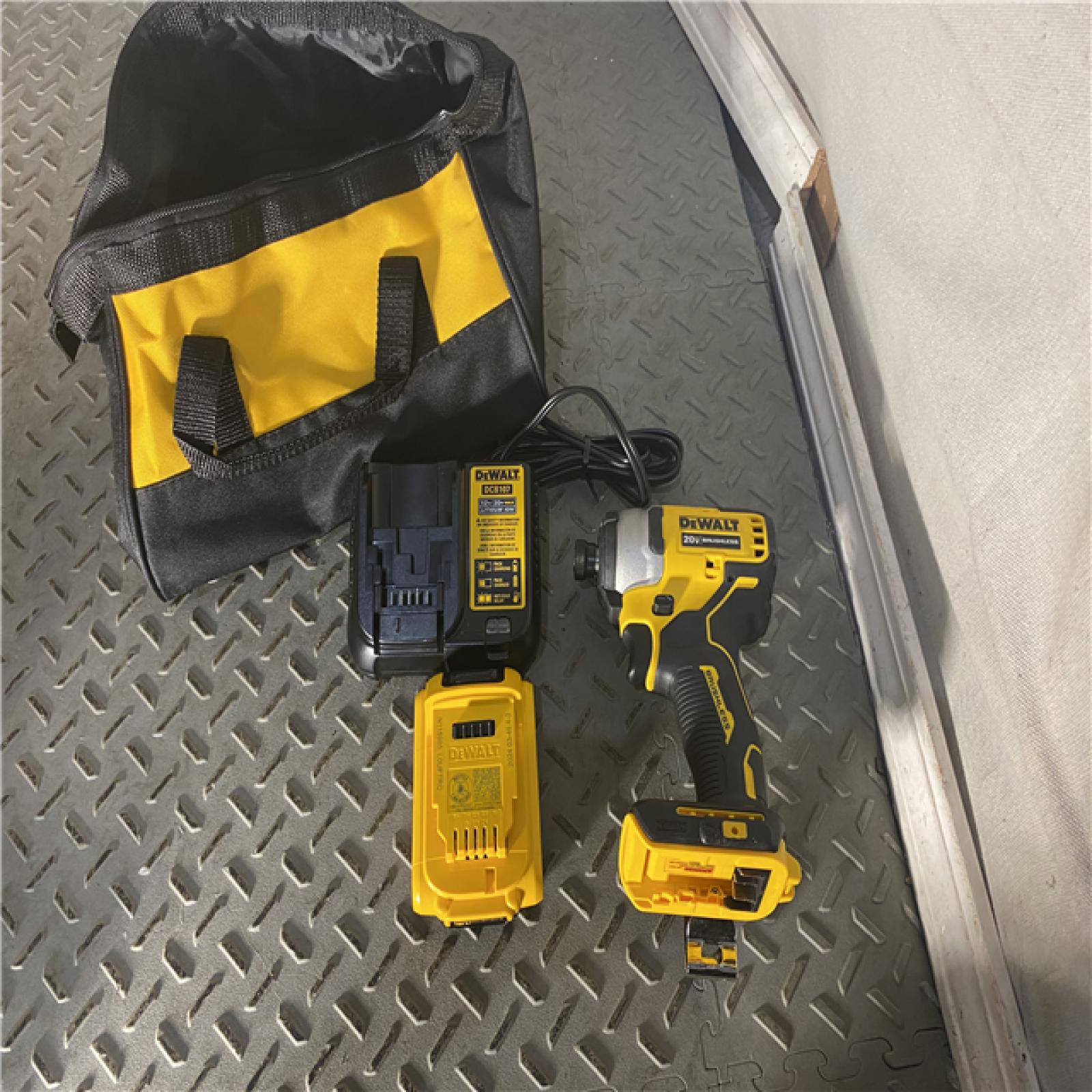 Houston location AS-IS DEWALT ATOMIC 20V MAX* Brushless Cordless Compact 1/4 in. Impact Driver Kit
