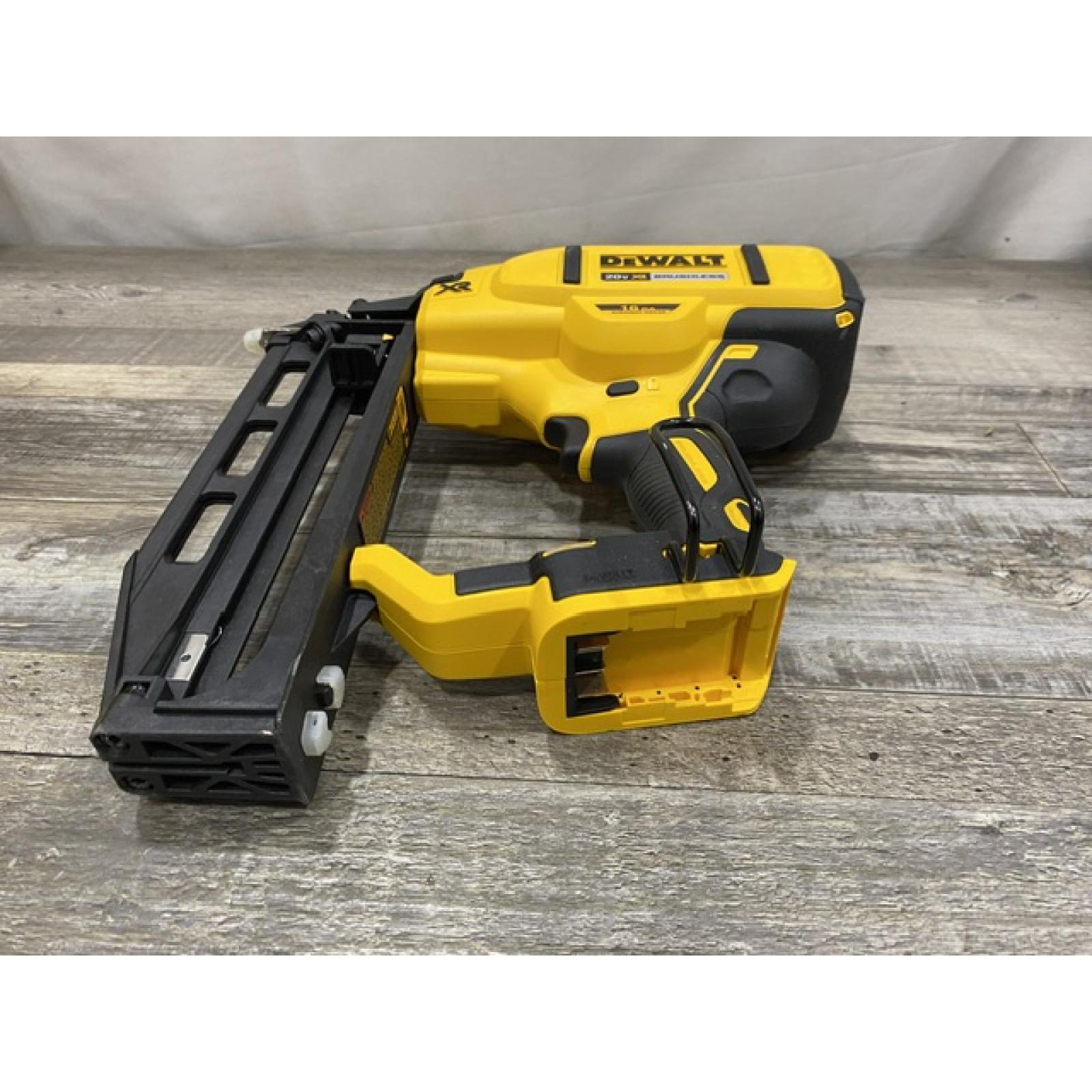 AS-IS DEWALT 20V MAX XR 16-Gauge Lithium-Ion Cordless Finish Nailer (Tool Only)