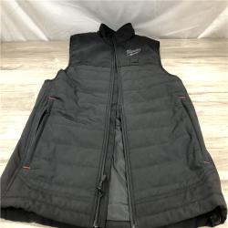 AS-IS Milwaukee Black Small Heated Axis Vest Kit