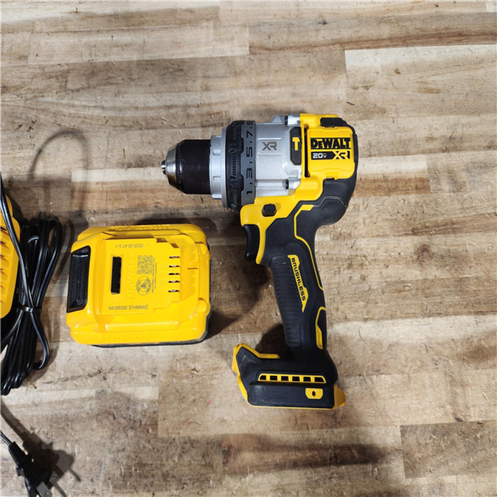 HOUSTON LOCATION - AS - IS DEWALT 20V XR Lithium-Ion Cordless Hammer Drill Kit