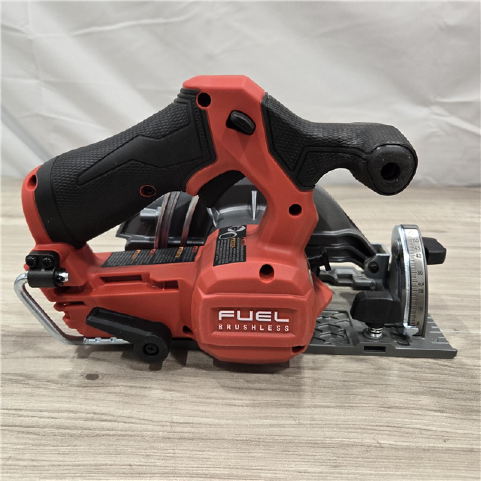 GOOD!- M12 MILWAUKEE CIRCULAR SAW