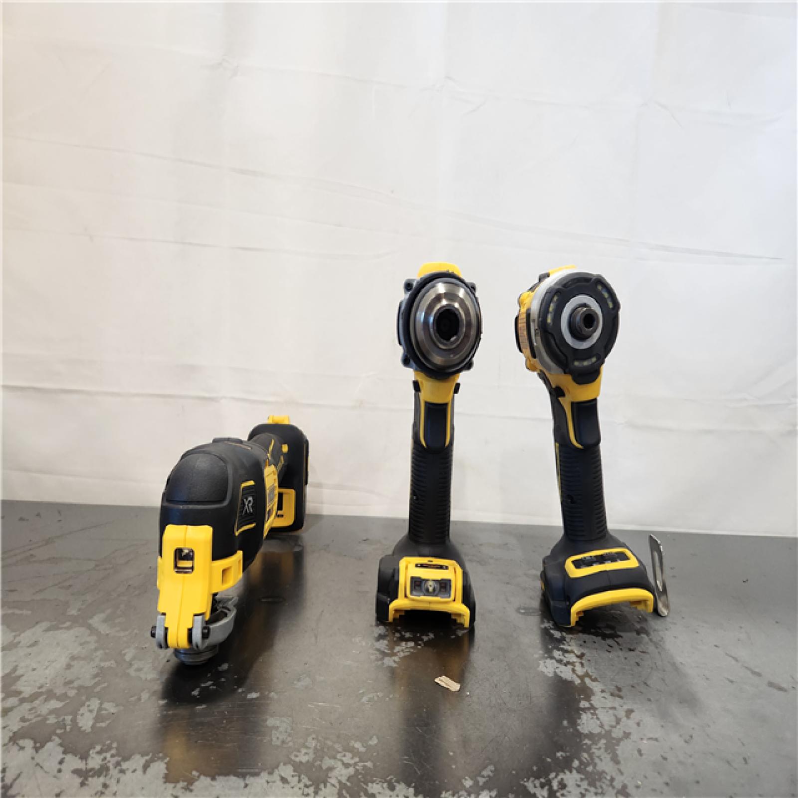 AS-IS- DeWalt 20V MAX Lithium-Ion Cordless 3-Tool Combo Kit with (2) FLEXVOLT 6.0 Ah Batteries and Charger