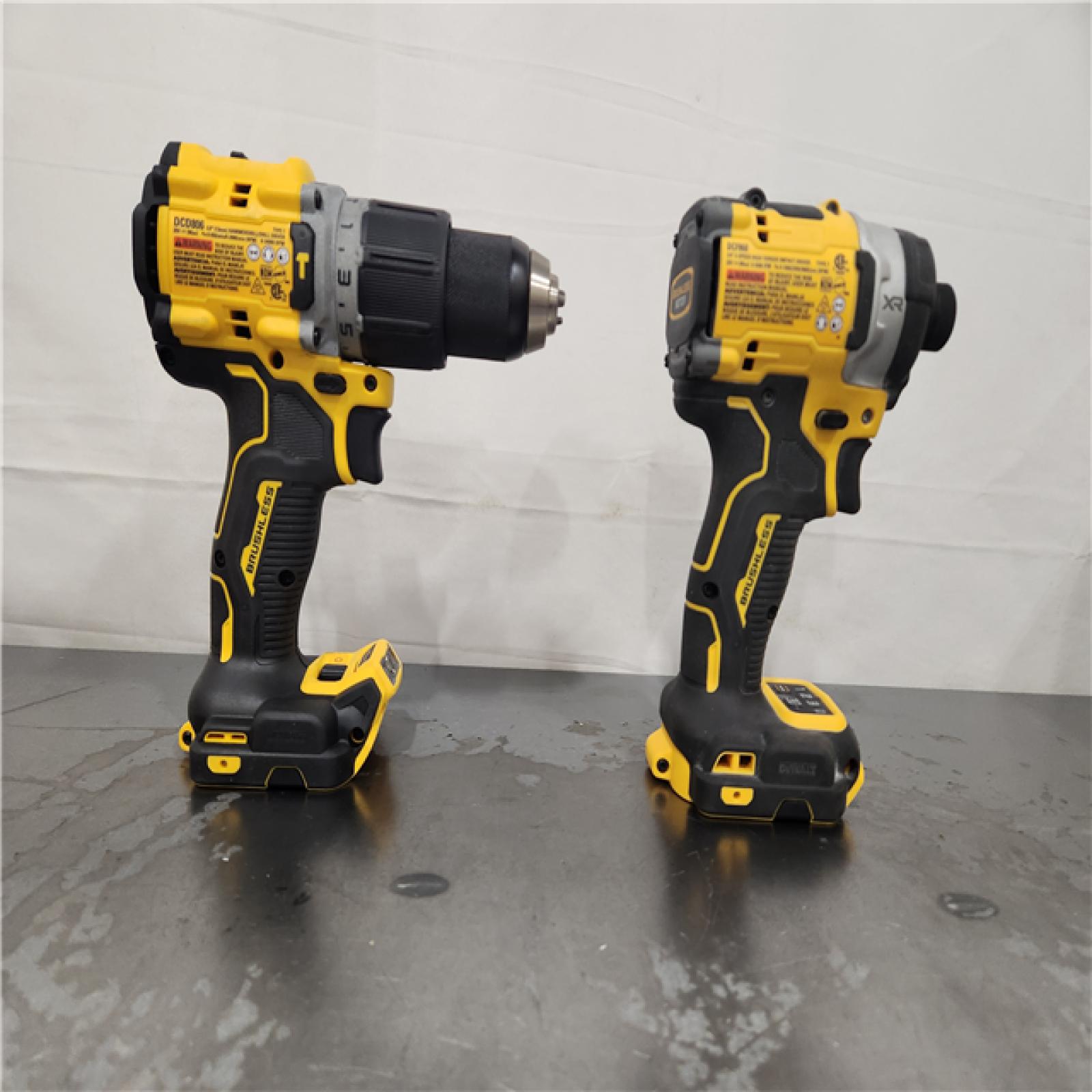 AS-IS- DEWALT 20V XR Lithium-Ion Cordless 2-Tool Combo Kit