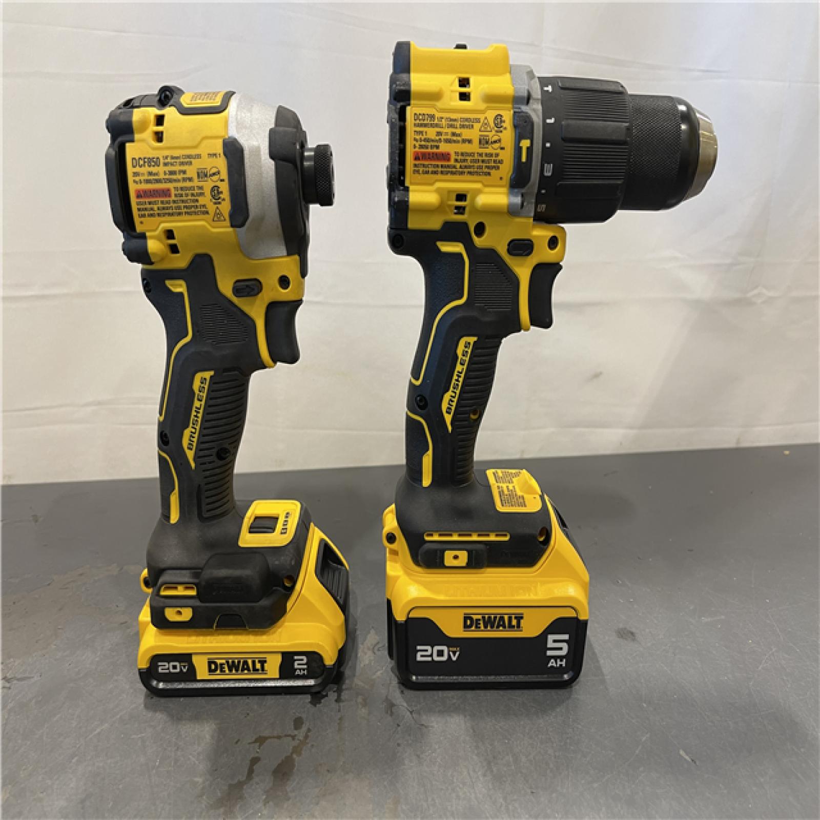 AS-IS - DEWALT ATOMIC 20-Volt Lithium-Ion Cordless 2-Tool Combo Kit