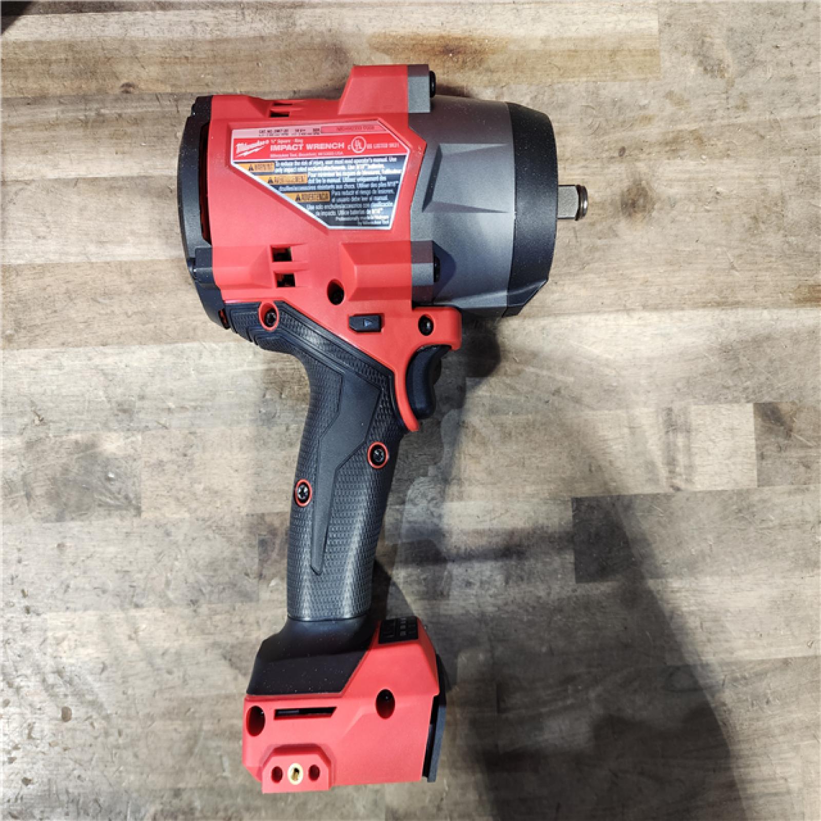 HOUSTON LOCATION - AS-IS (APPEARS LIKE NEW) Milwaukee M18 1/2 in. Cordless Brushless High Torque Impact Wrench Kit (Battery & Charger)