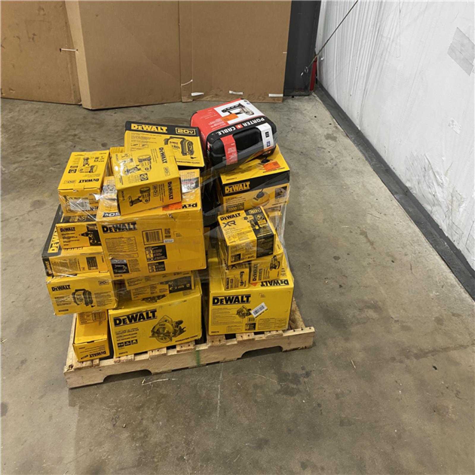 Houston Location AS IS - Tool Pallet