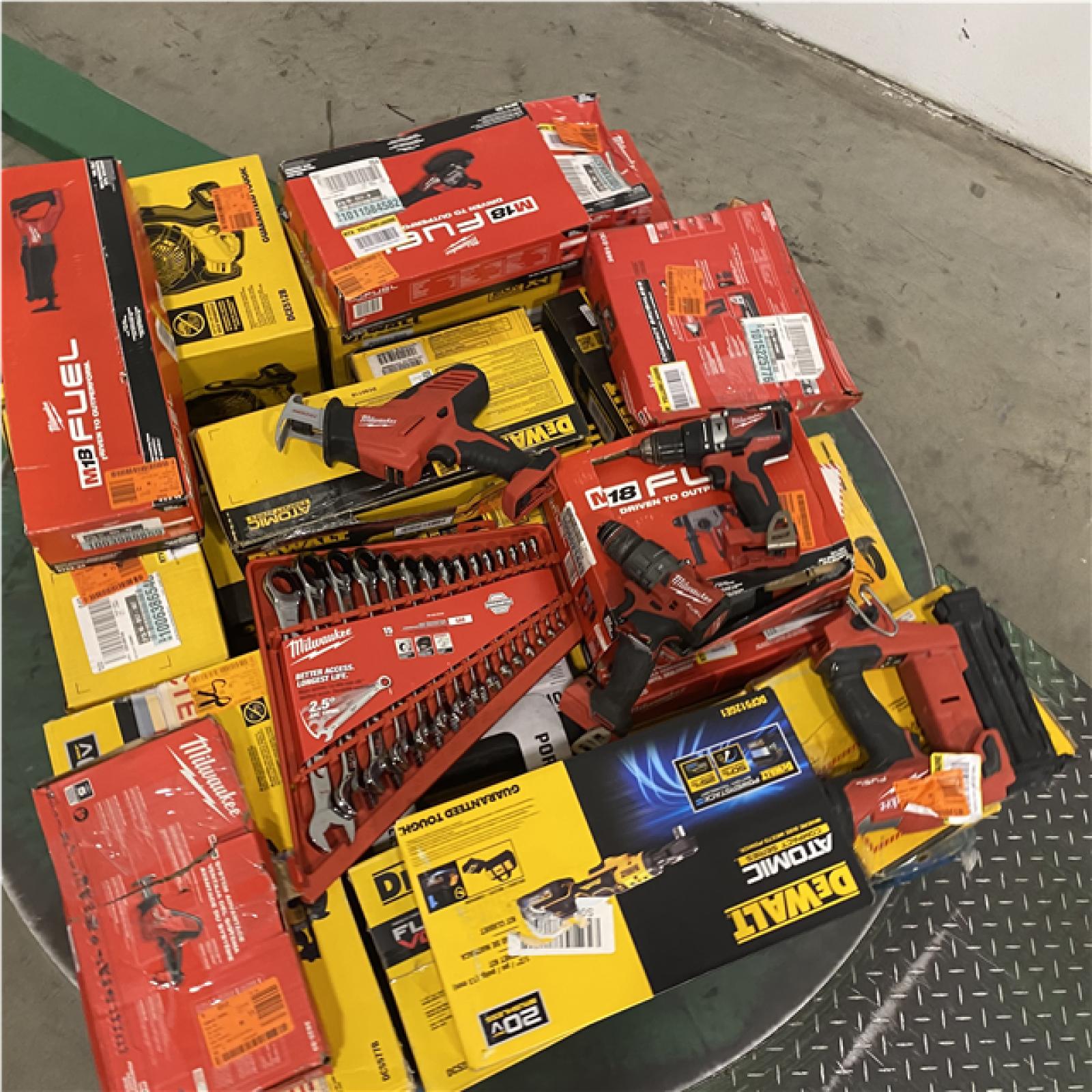 Dallas Location - As-Is Tool Pallet