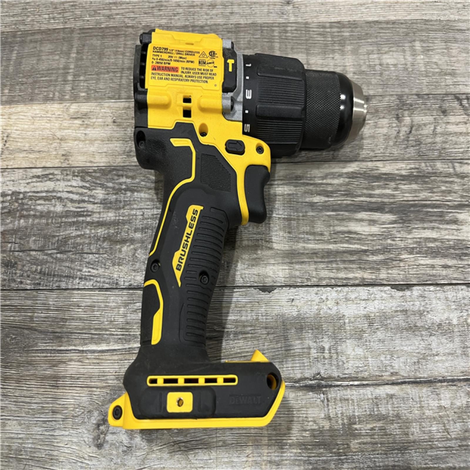 AS-IS DEWALT ATOMIC 20V Lithium-Ion Cordless 1/2 in. Hammer Drill Kit