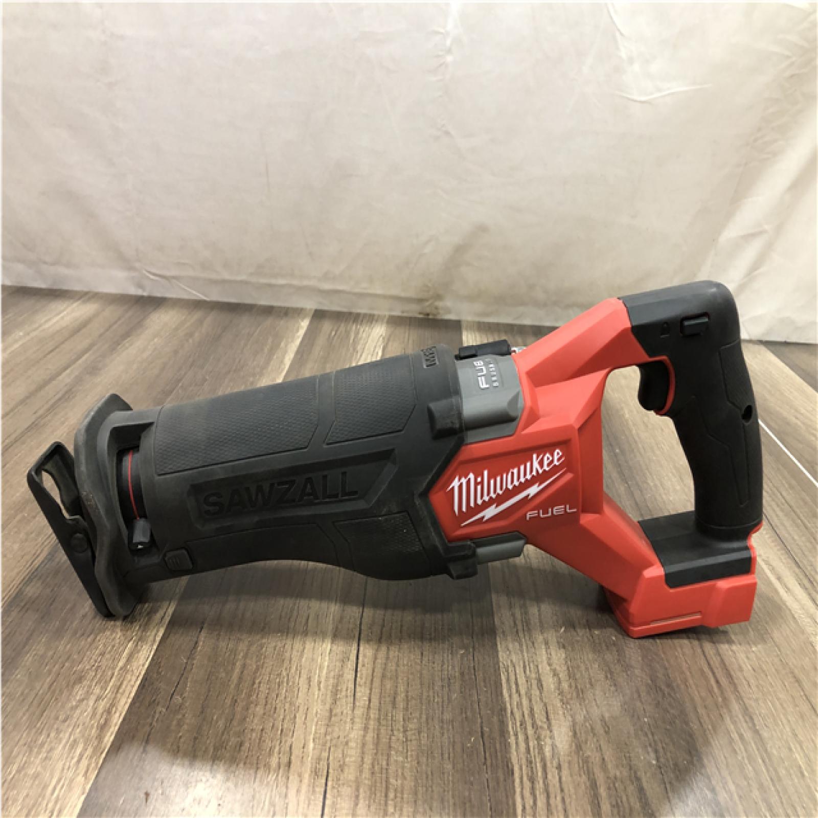 AS-IS Milwaukee FUEL GEN-2 18V Lithium-Ion Brushless Cordless SAWZALL Reciprocating Saw (Tool-Only)