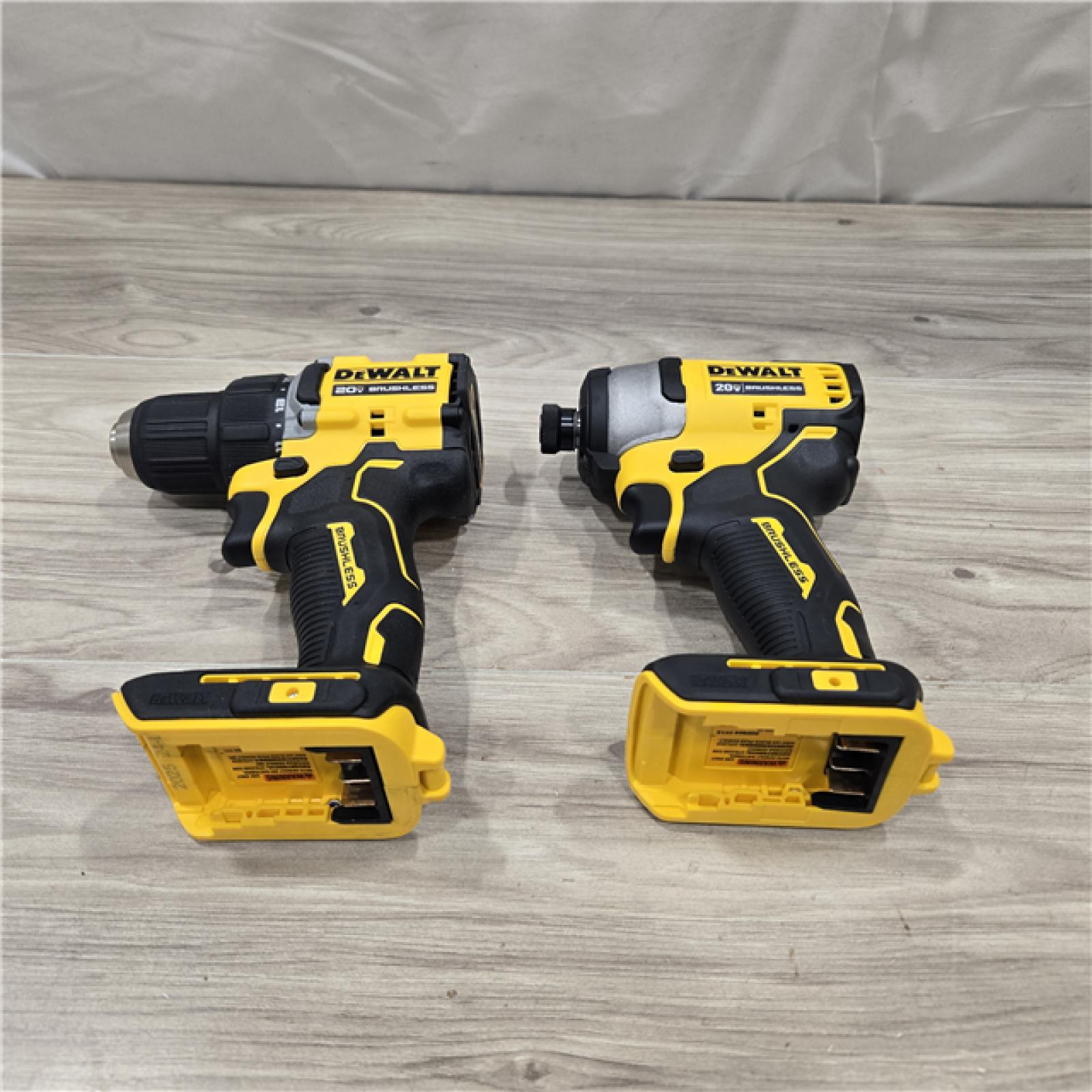 AS-IS Dewalt DCK225D2 20V MAX ATOMIC Compact Cordless Drill Driver and Impact Driver Combo Kit