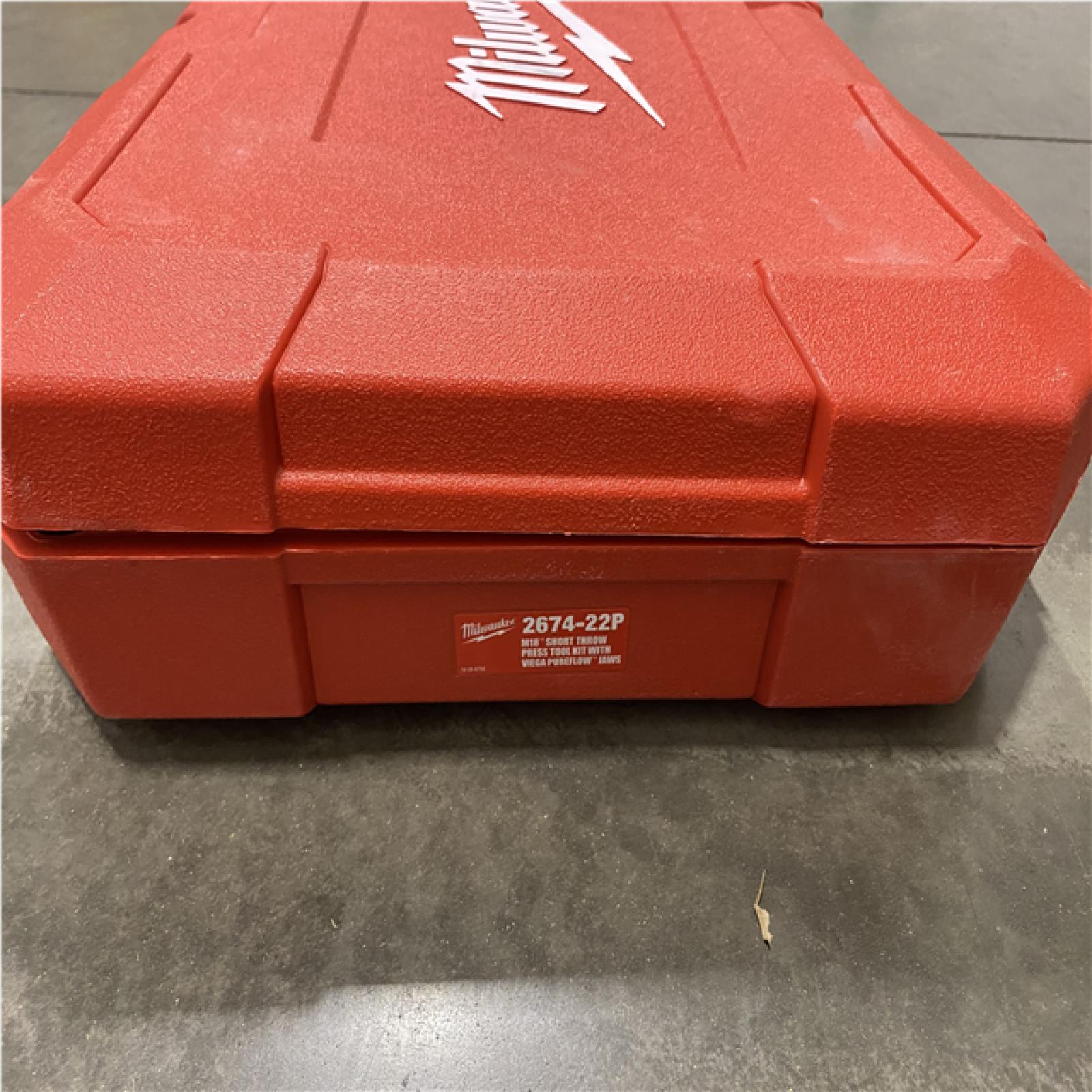 As-Is- Milwaukee M18 18V Lithium-Ion Cordless Short Throw PEX Press Tool Kit
