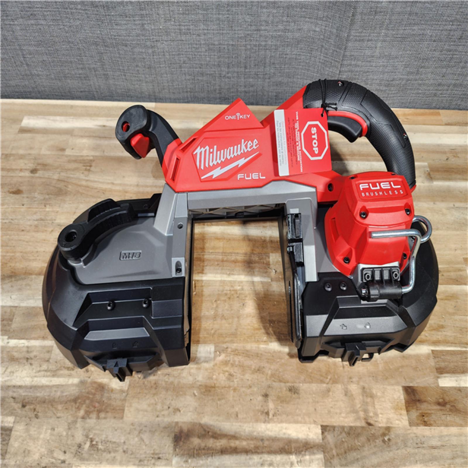 HOUSTON LOCATION - AS-IS (APPEARS LIKE NEW) MILWAUKEE DEEP CUT DUAL-TRIGGER BAND SAW