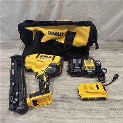 AS-IS DeWalt 15 GA ANGLED FINISH NAILER KIT