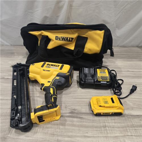 AS-IS DeWalt 15 GA ANGLED FINISH NAILER KIT
