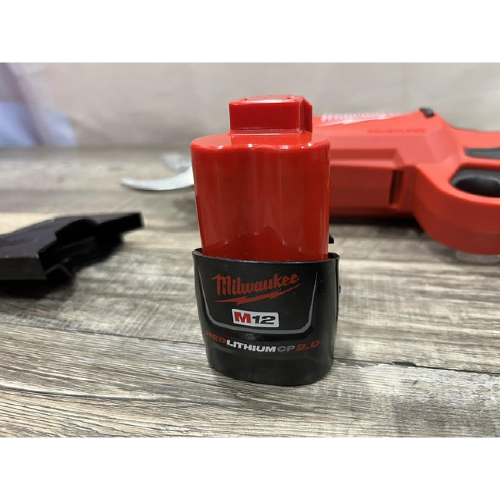 AS-IS Milwaukee 12V Cordless Brushless Pruner Shears Kit