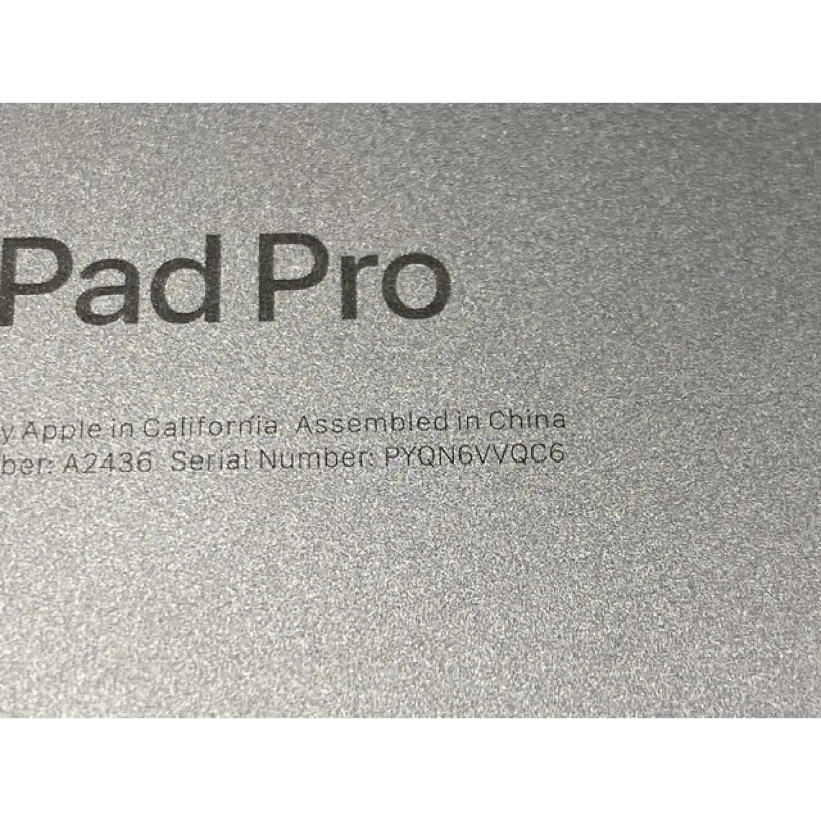 AS-IS Apple iPad Pro 12.9 6th Generation MNXU3LL/A  - Space Gray 512GB