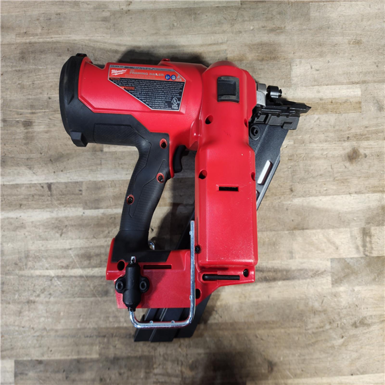 HOUSTON LOCATION - AS-IS (APPEARS LIKE NEW) Milwaukee M18 FUEL 30 Degree Framing Nailer (TOOL ONLY)