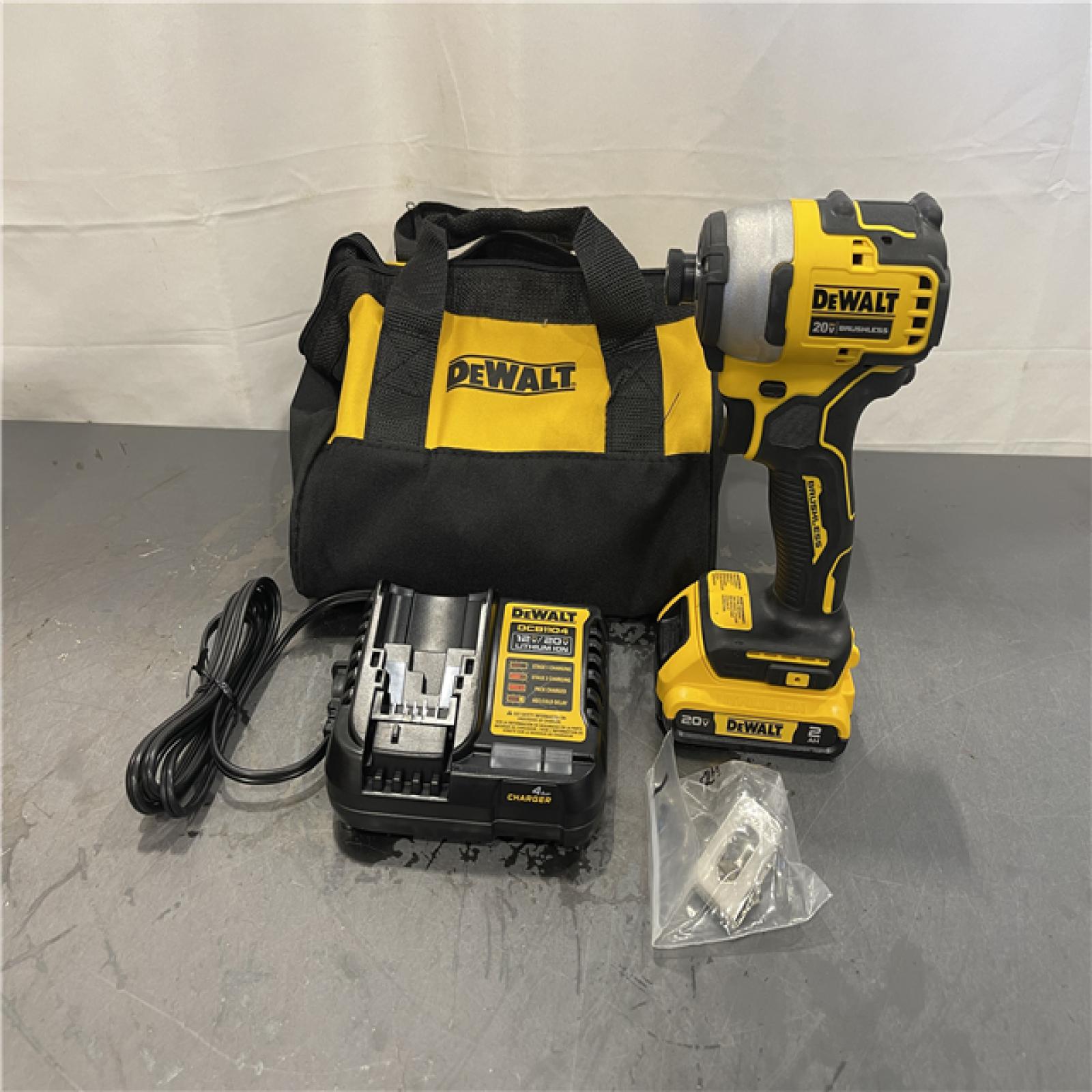 AS-IS - DEWALT ATOMIC 20V MAX* Brushless Cordless Compact 1/4 in. Impact Driver Kit